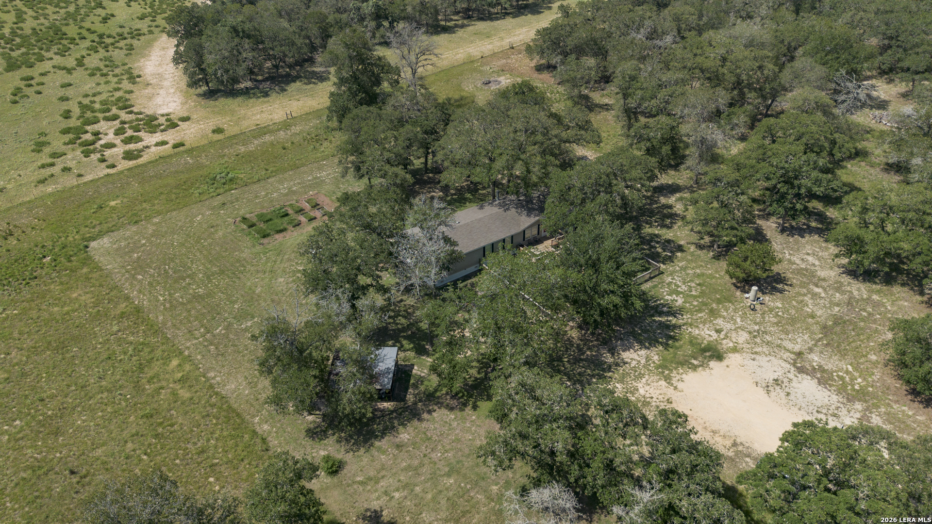 111 LONGHORN RD