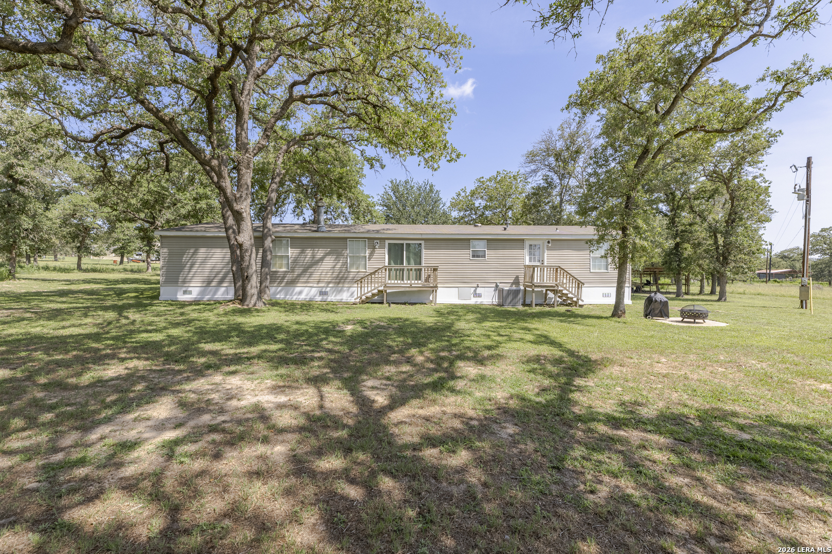 111 LONGHORN RD