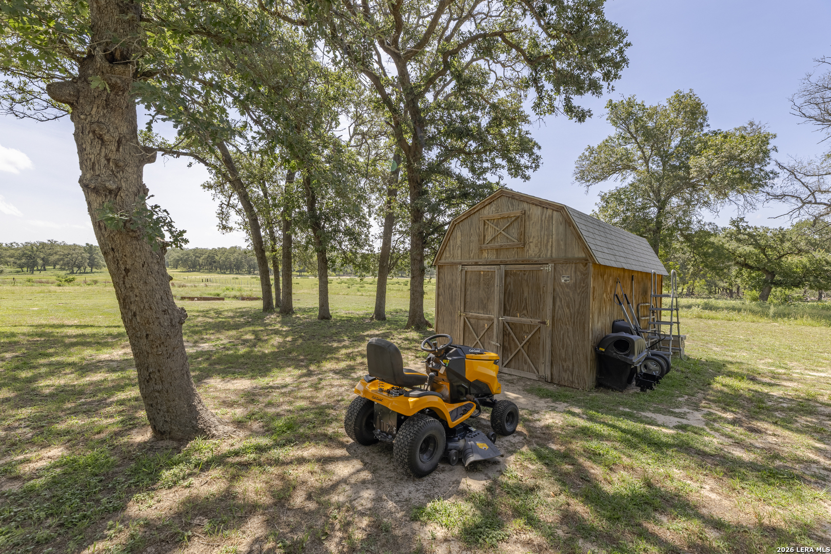 111 LONGHORN RD