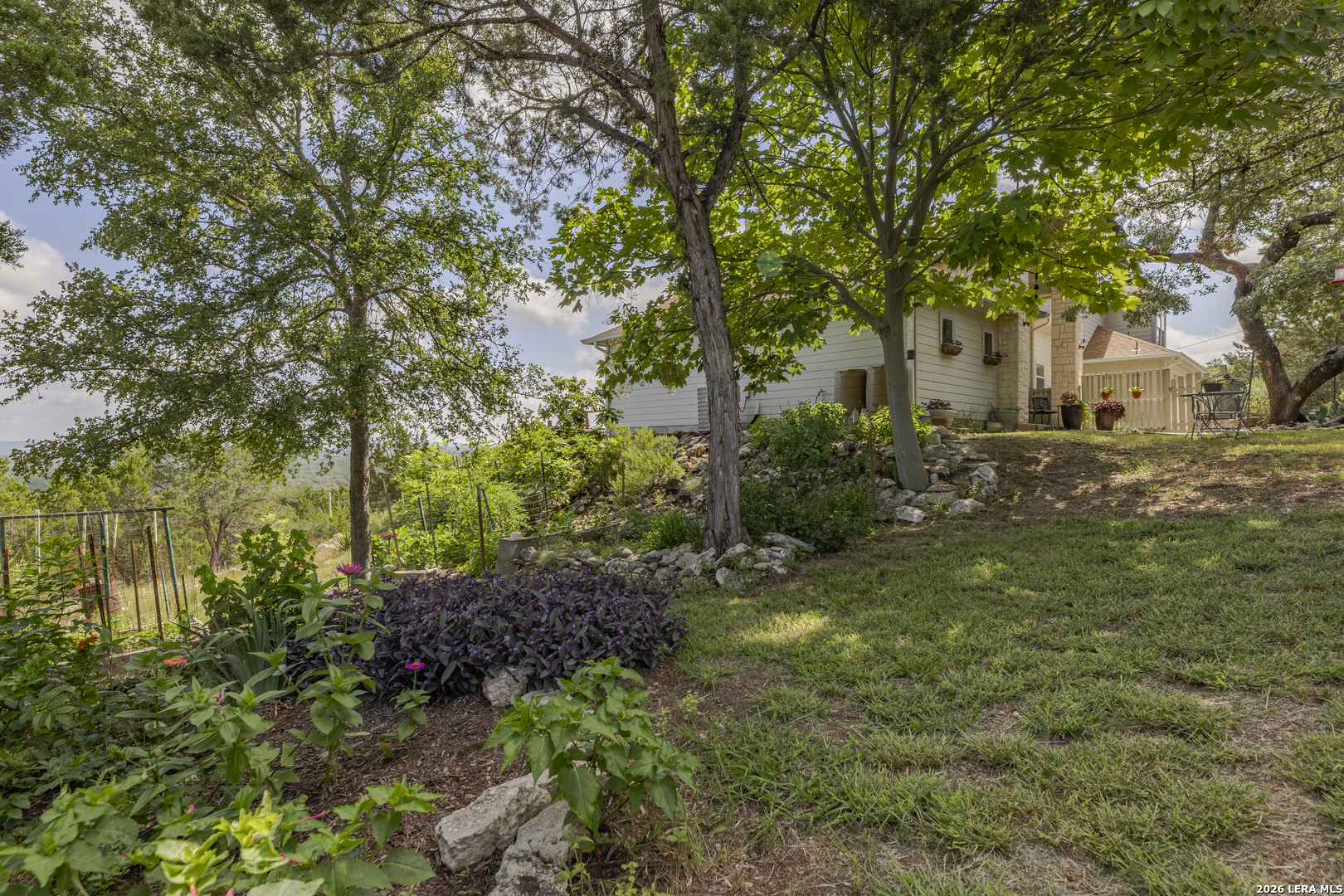1114 Lakepark Dr