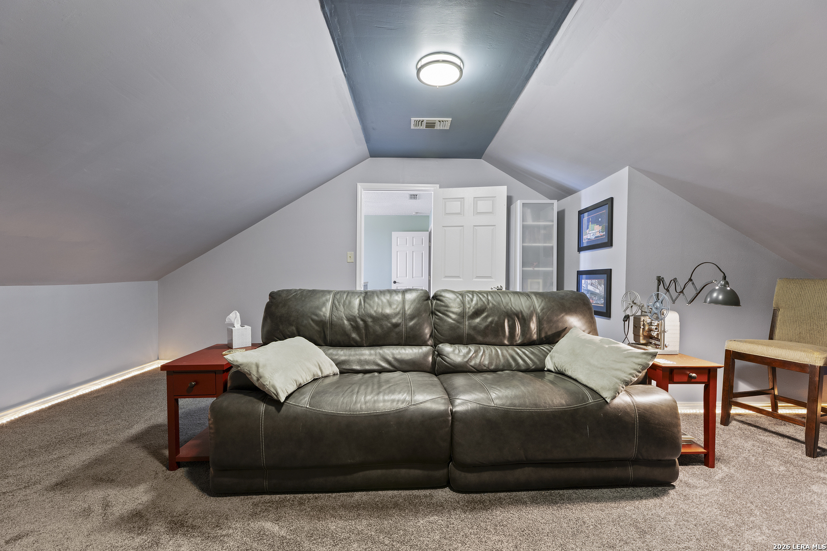 1114 Lakepark Dr