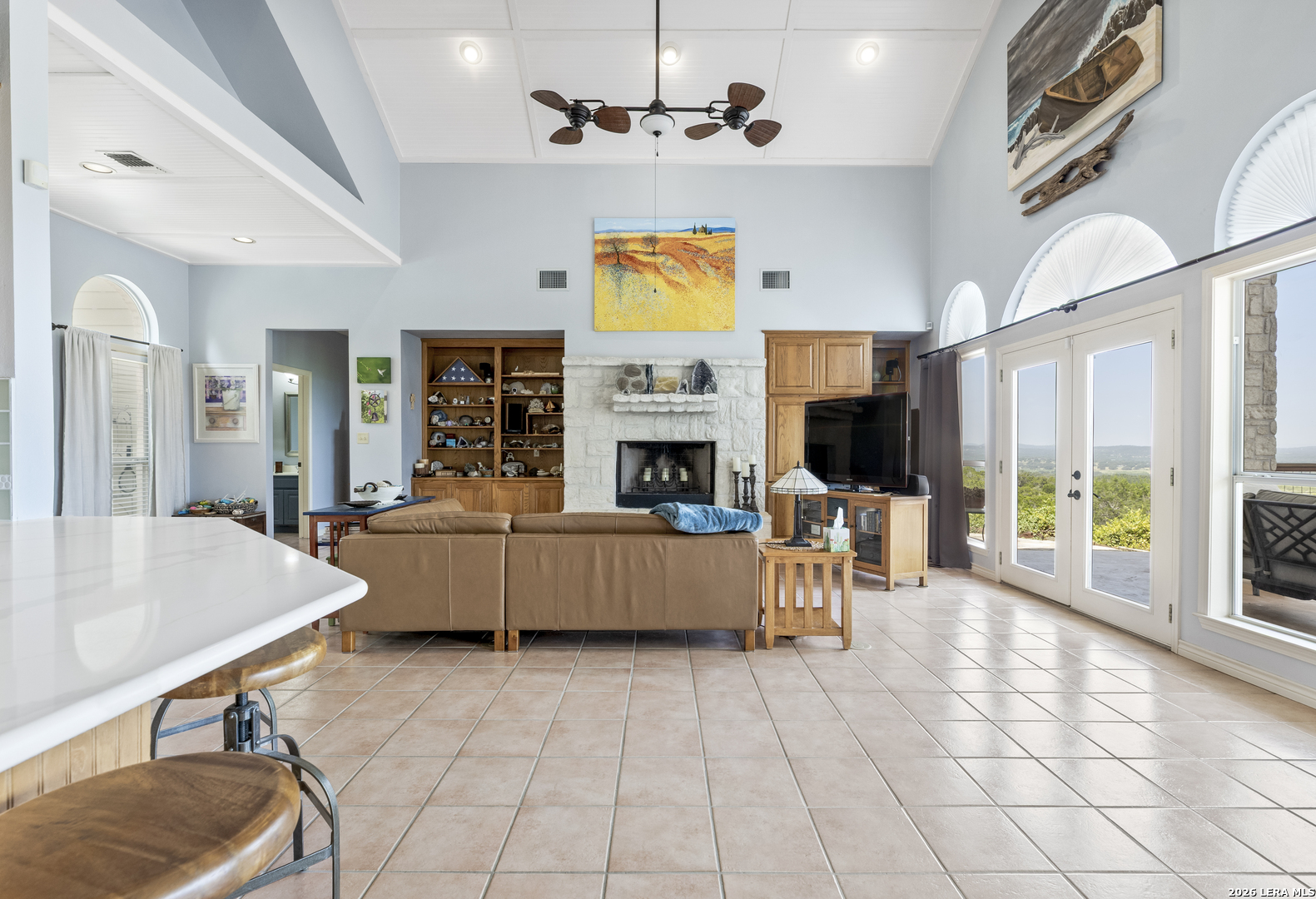 1114 Lakepark Dr