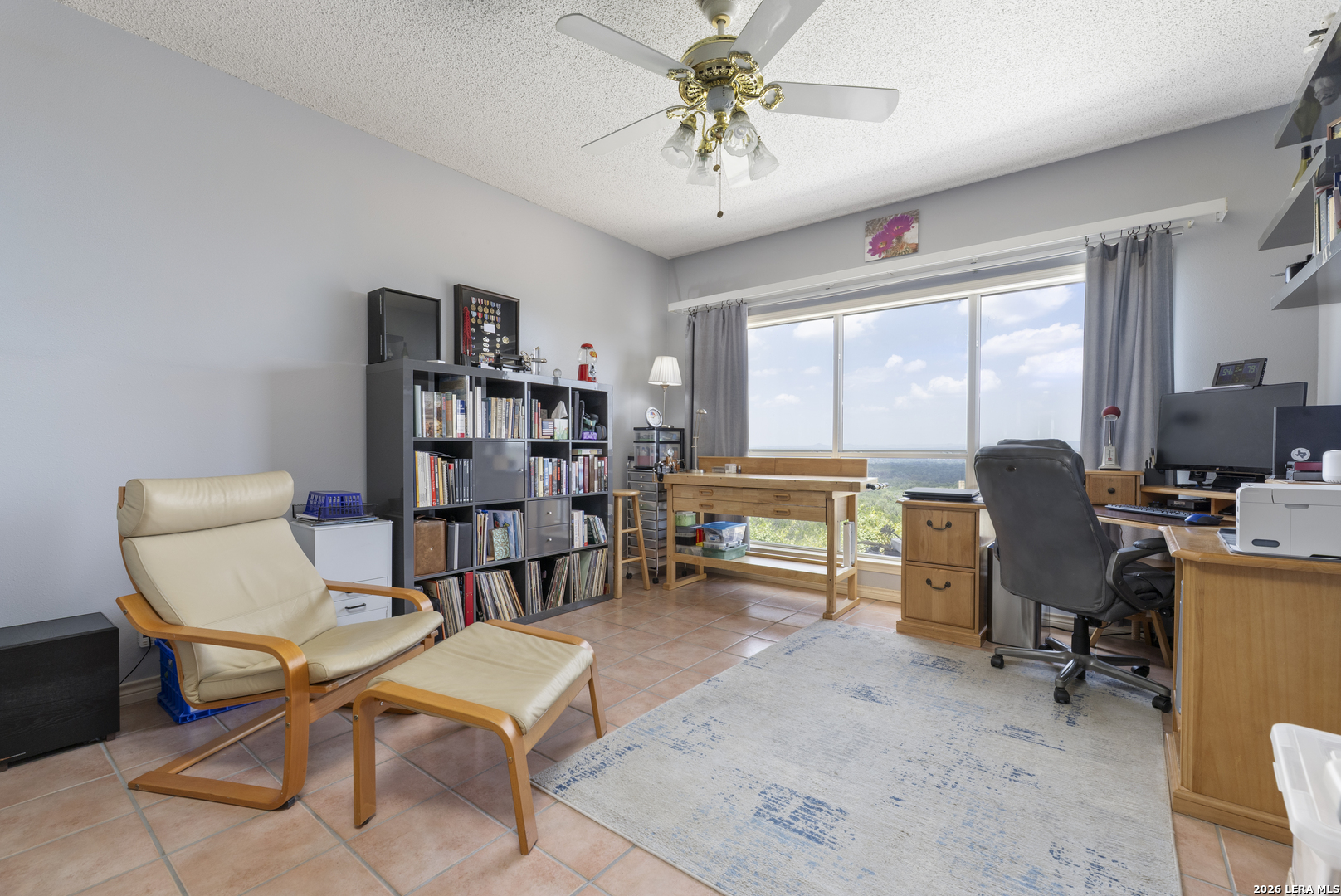 1114 Lakepark Dr
