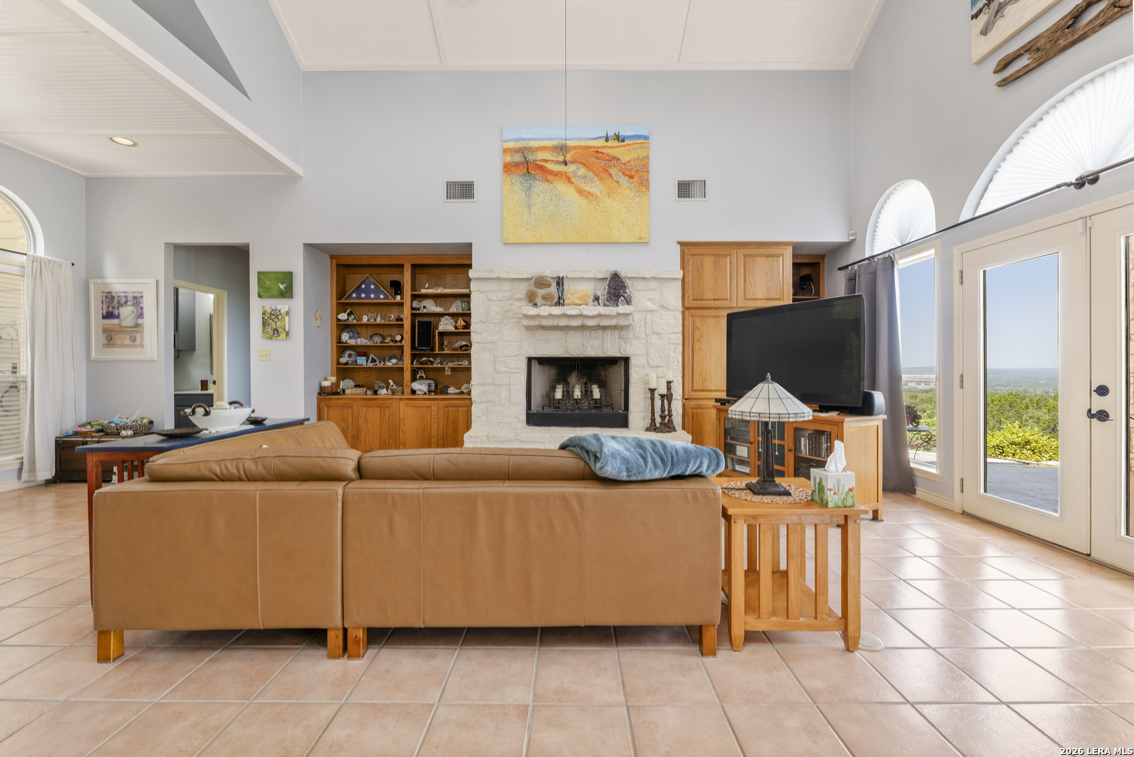 1114 Lakepark Dr