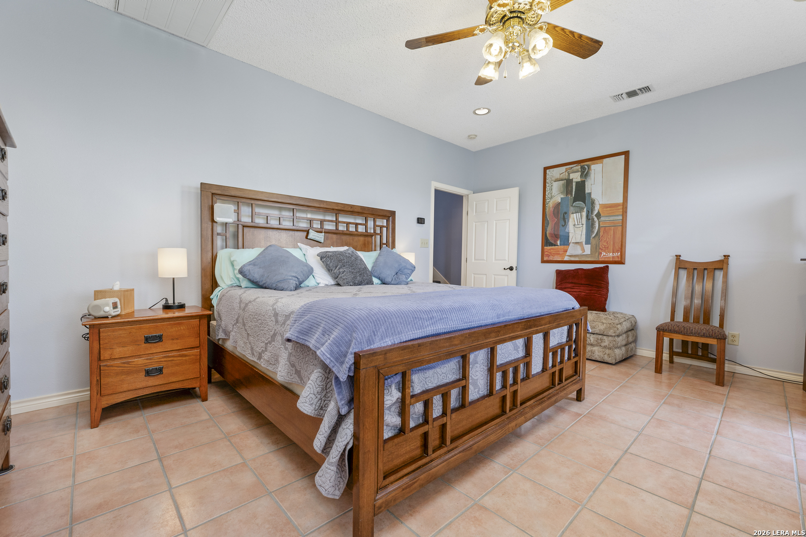 1114 Lakepark Dr