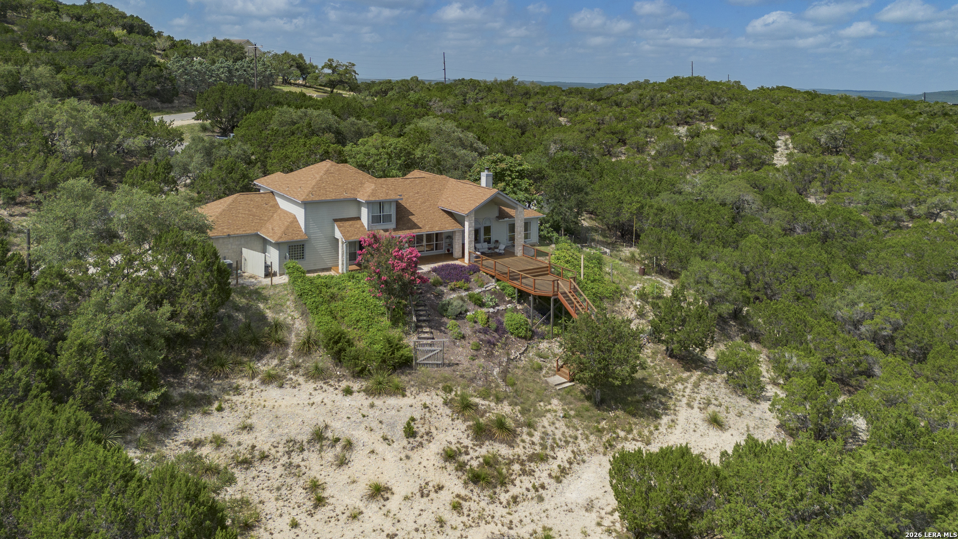 1114 Lakepark Dr