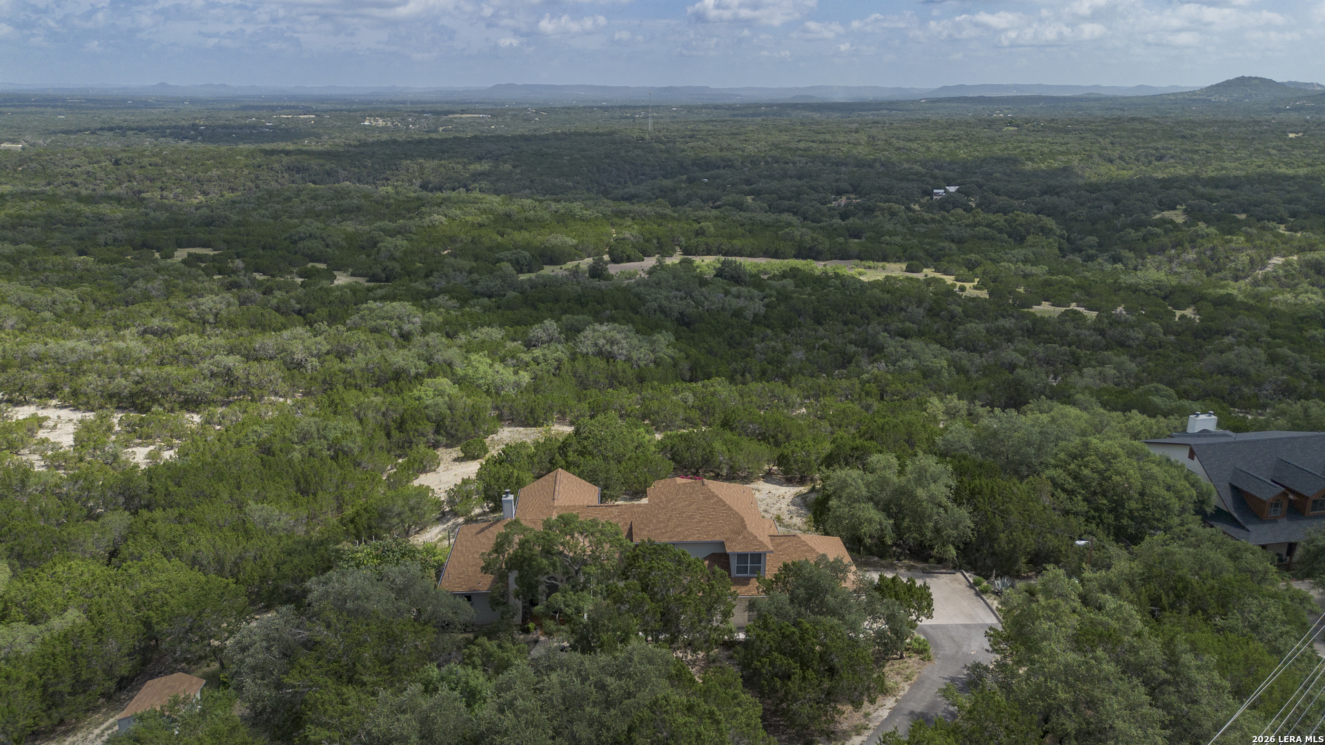 1114 Lakepark Dr