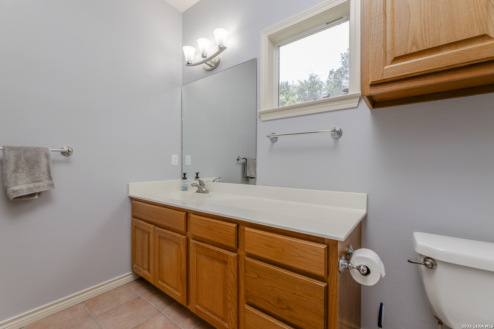 1114 Lakepark Dr