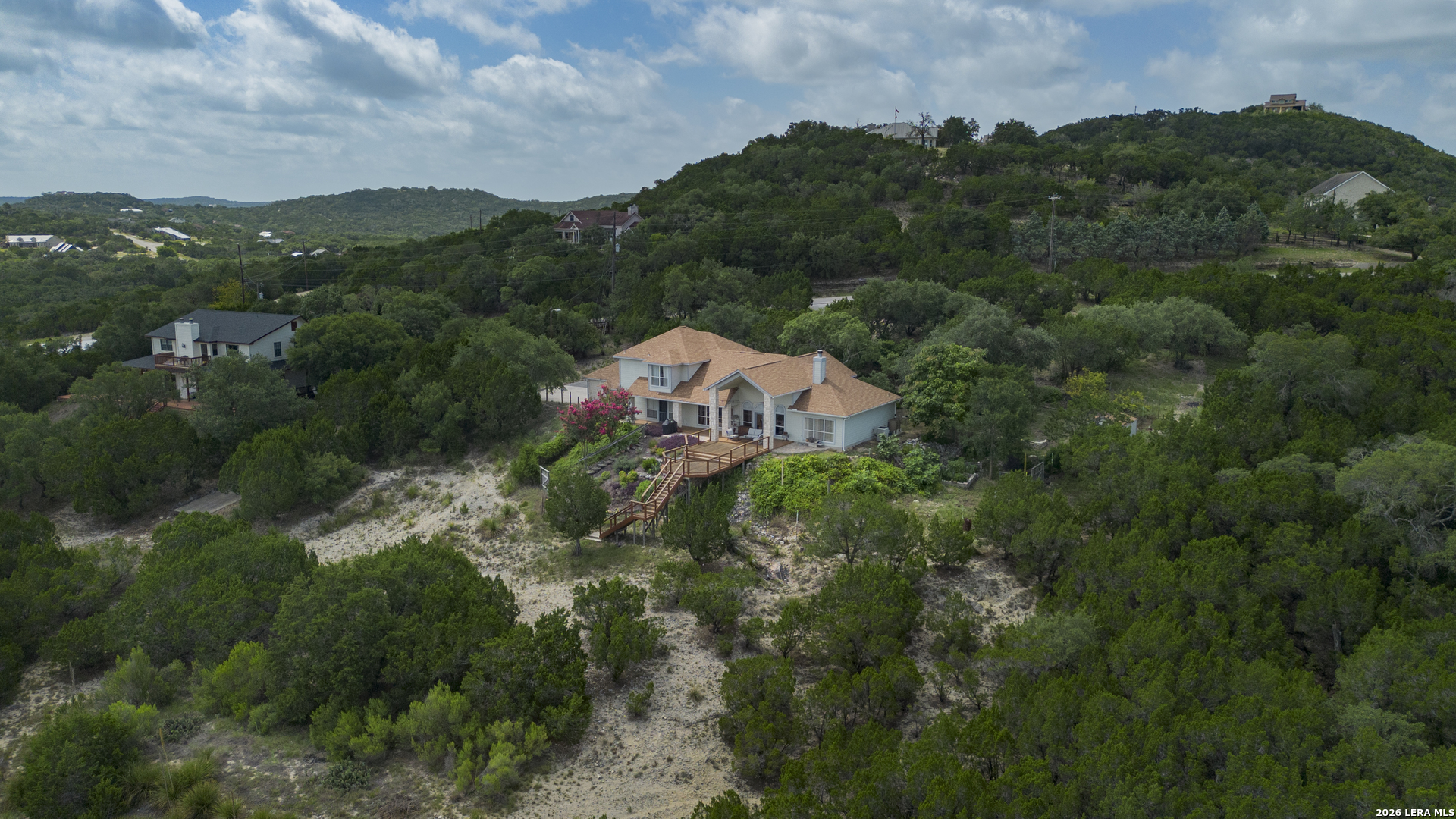 1114 Lakepark Dr