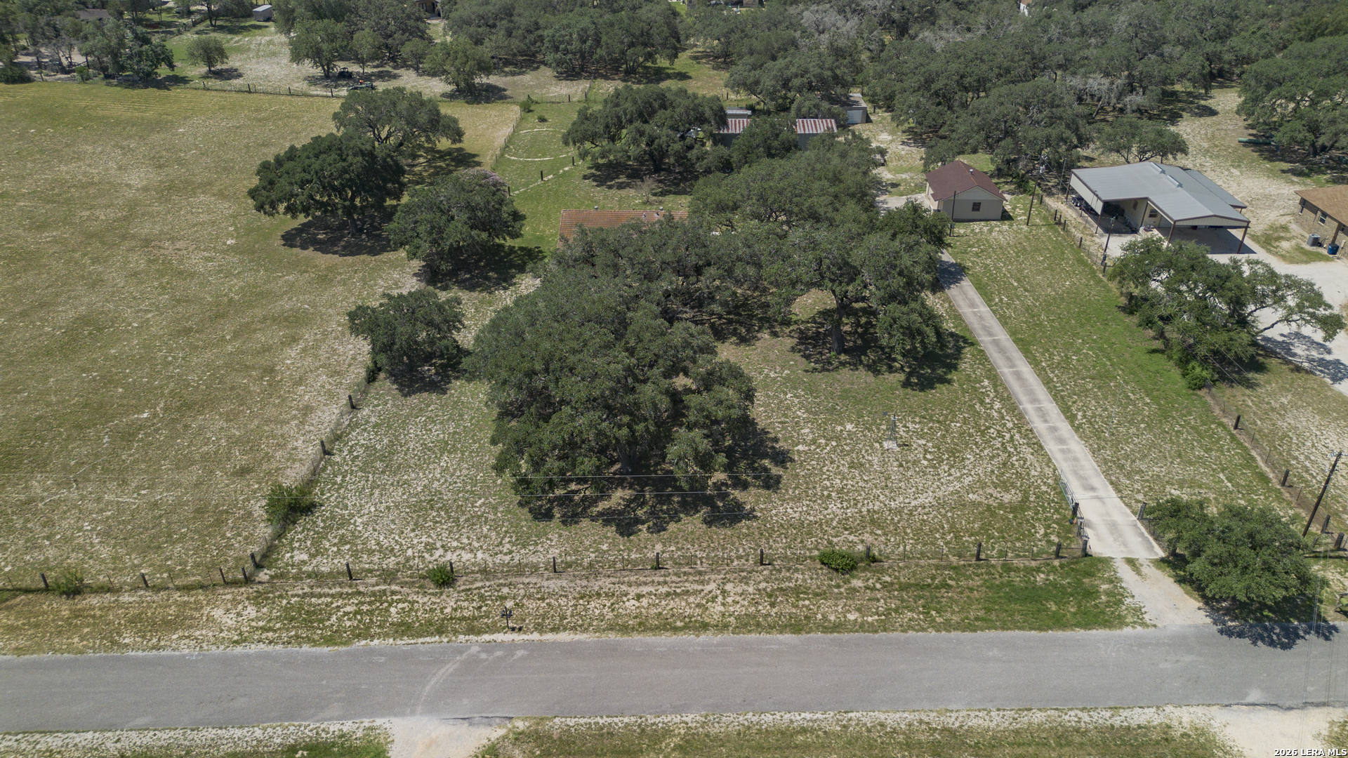 138 BIG OAK DR