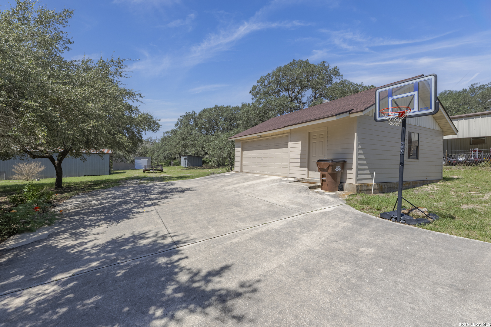138 BIG OAK DR