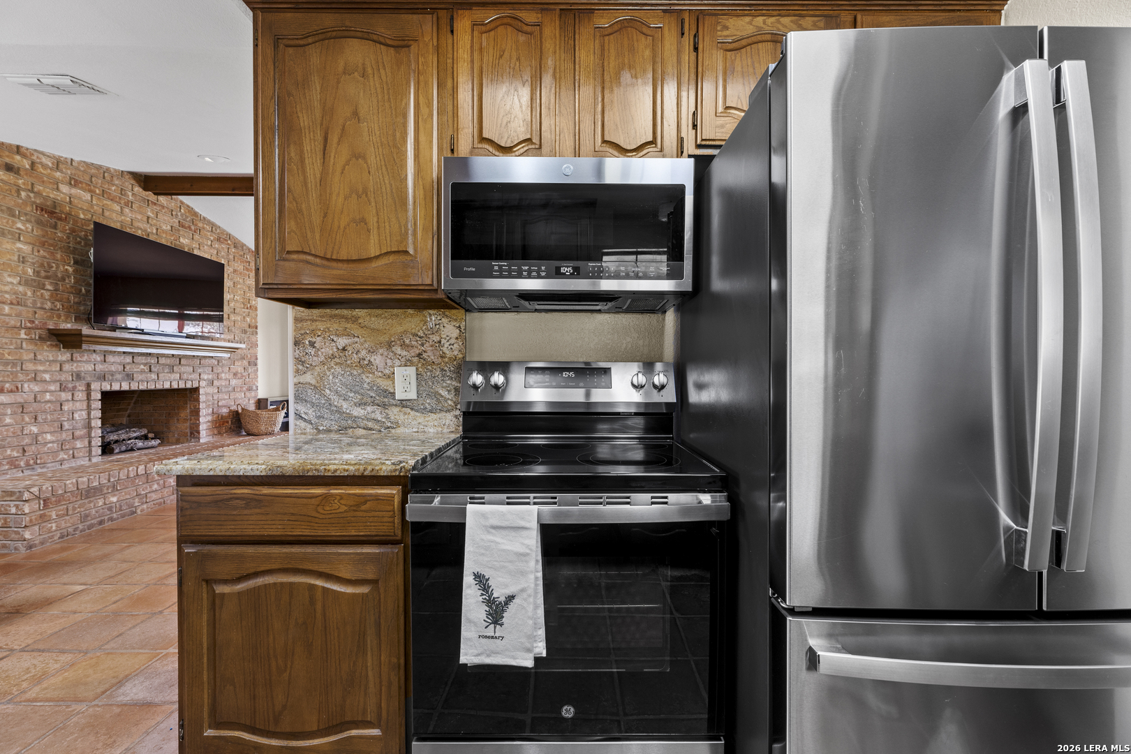 138 BIG OAK DR