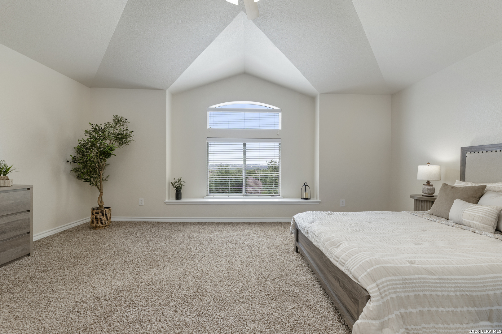 25539 Tranquil Rim