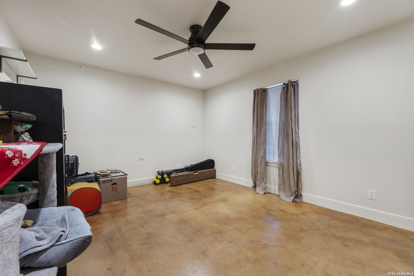 103 E High Bluff Circle
