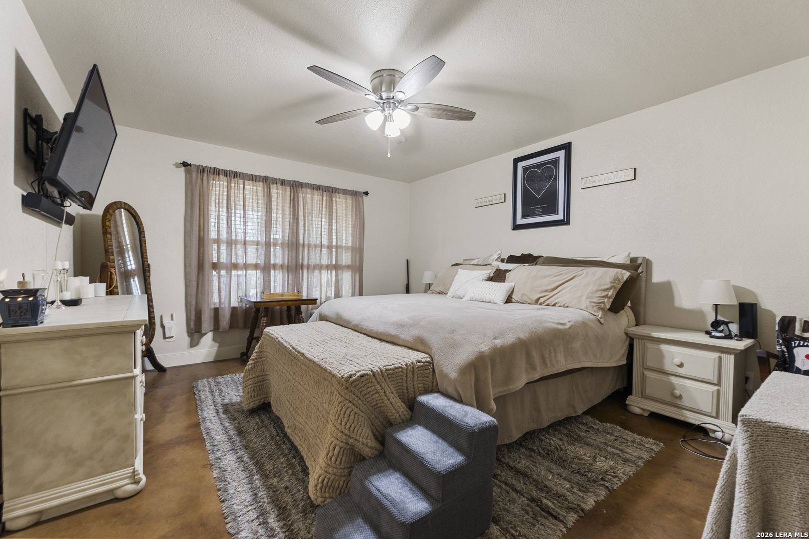 103 E High Bluff Circle