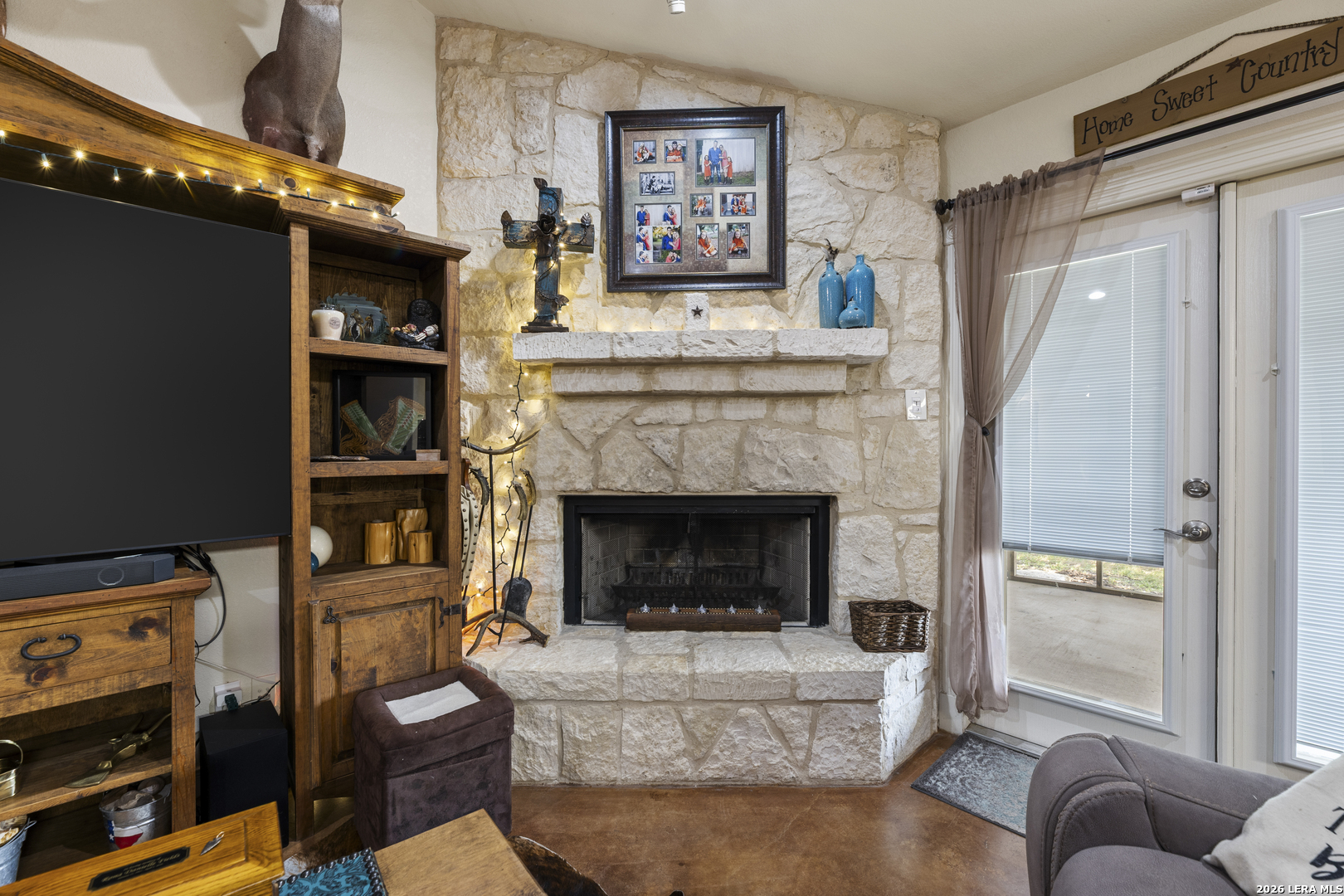 103 E High Bluff Circle