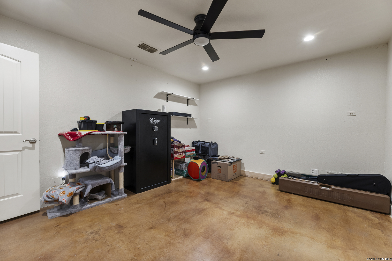 103 E High Bluff Circle