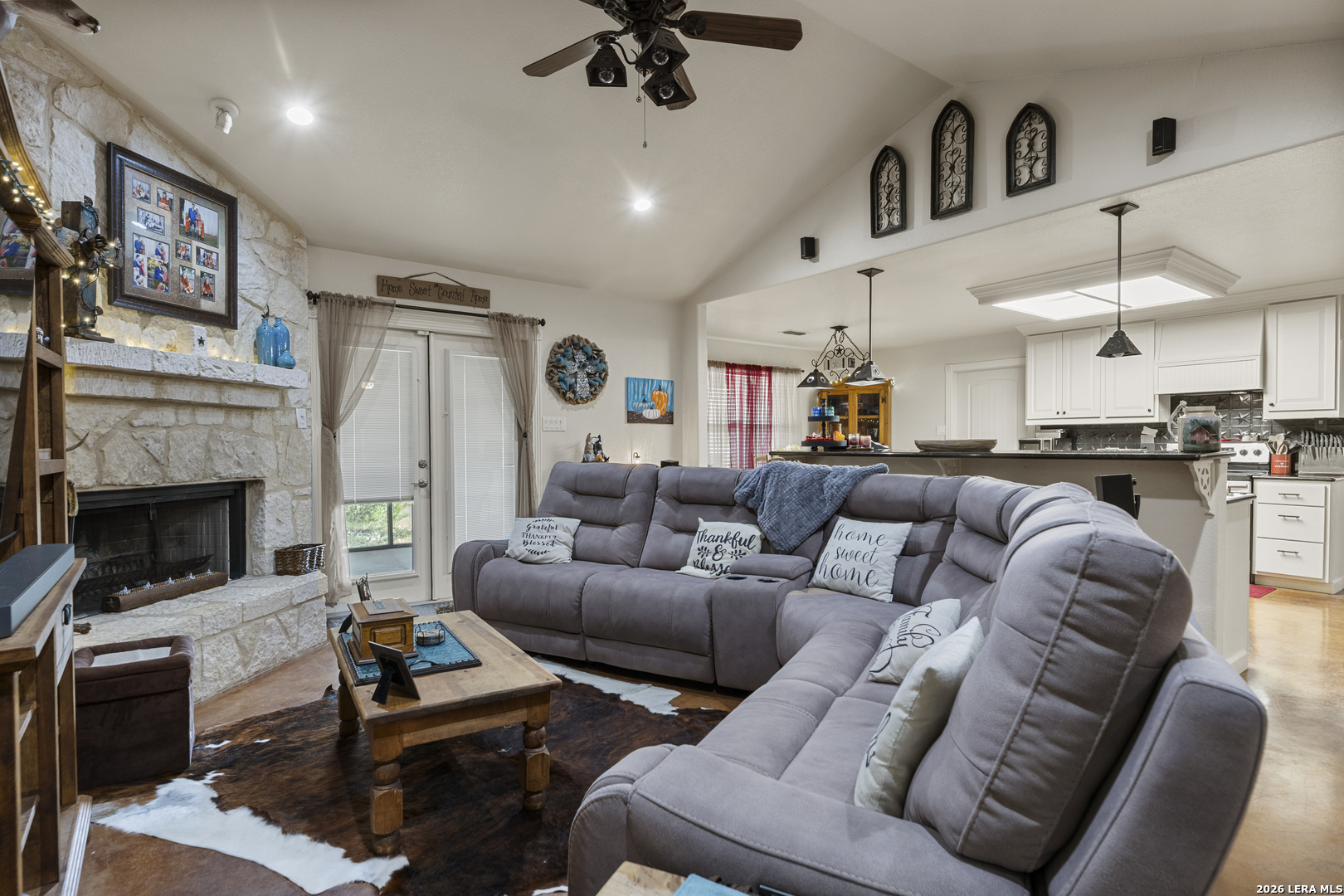 103 E High Bluff Circle