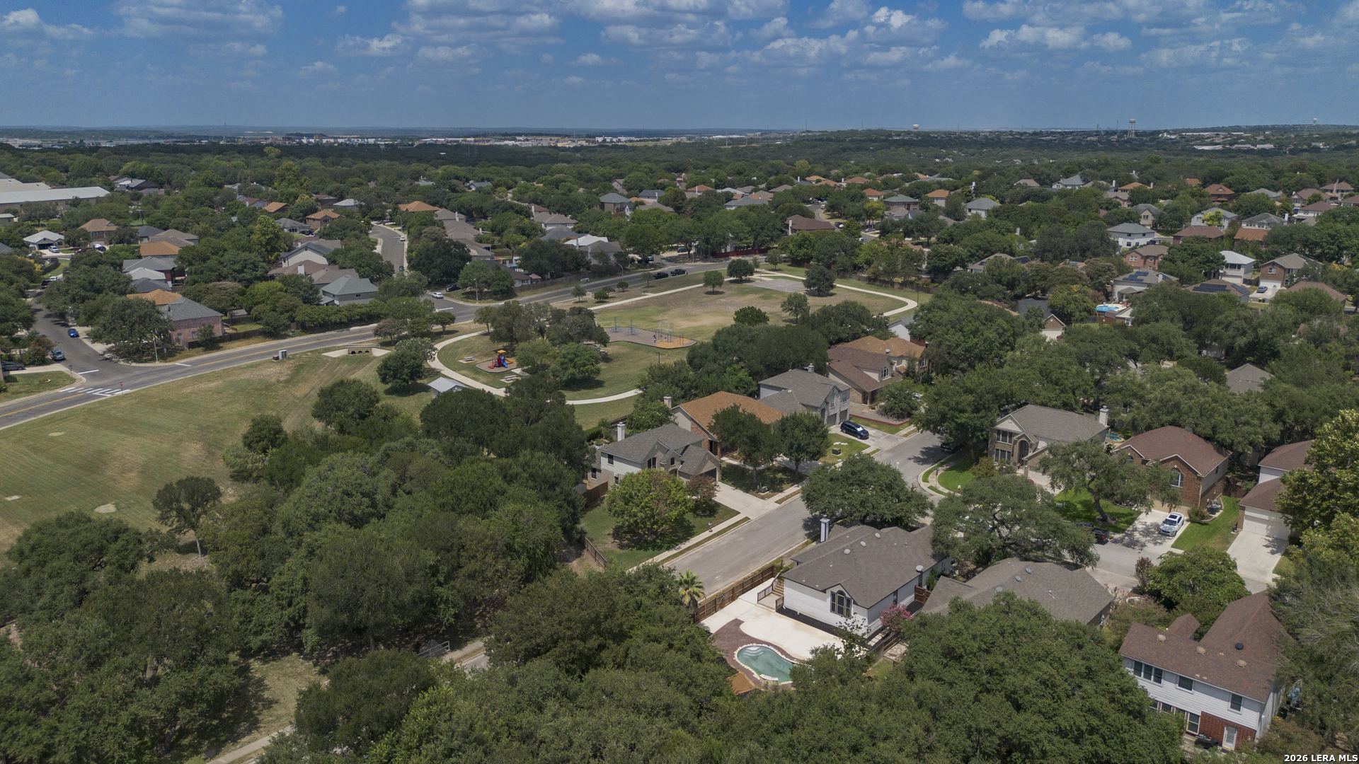 2555 Crested Heights