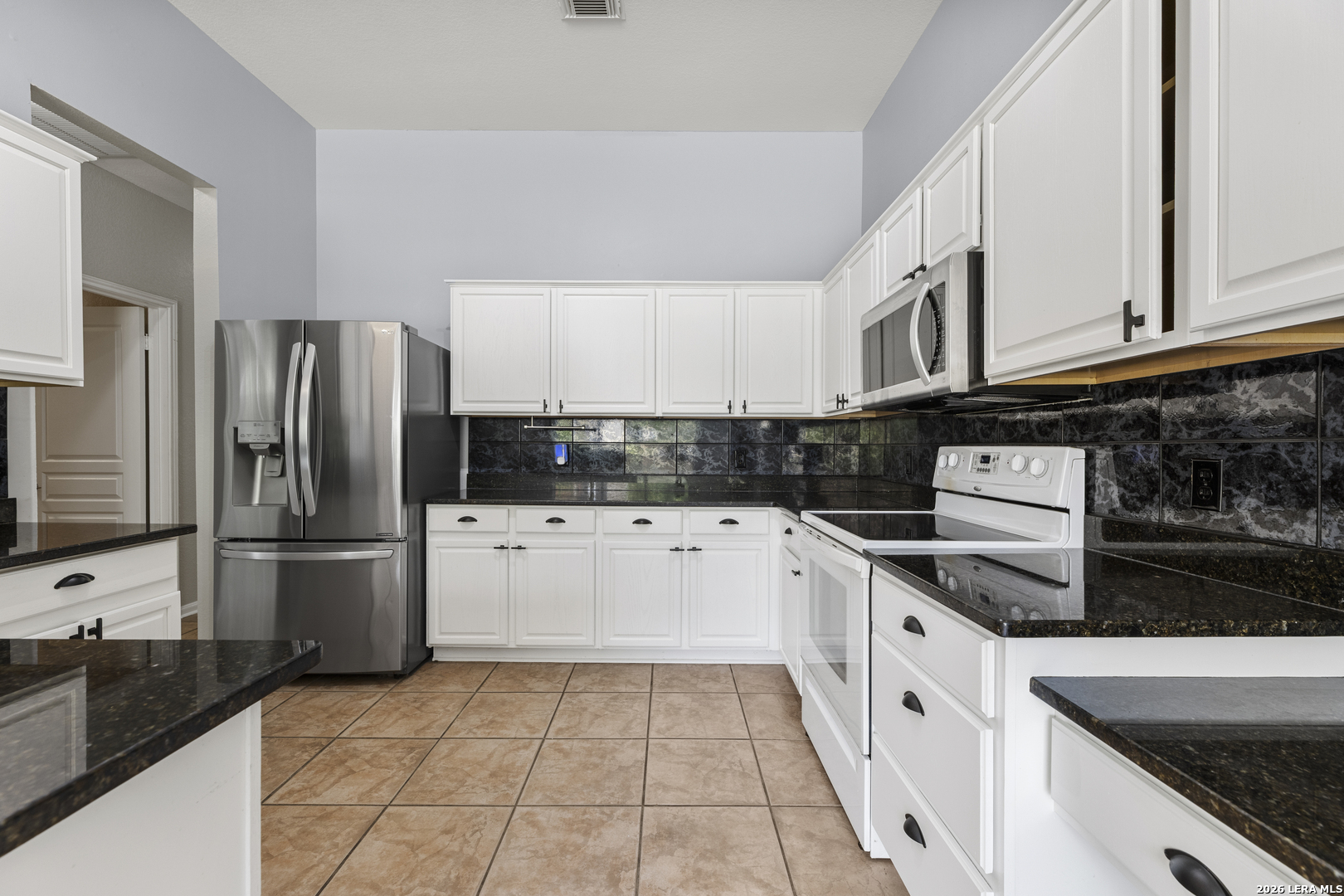 2555 Crested Heights