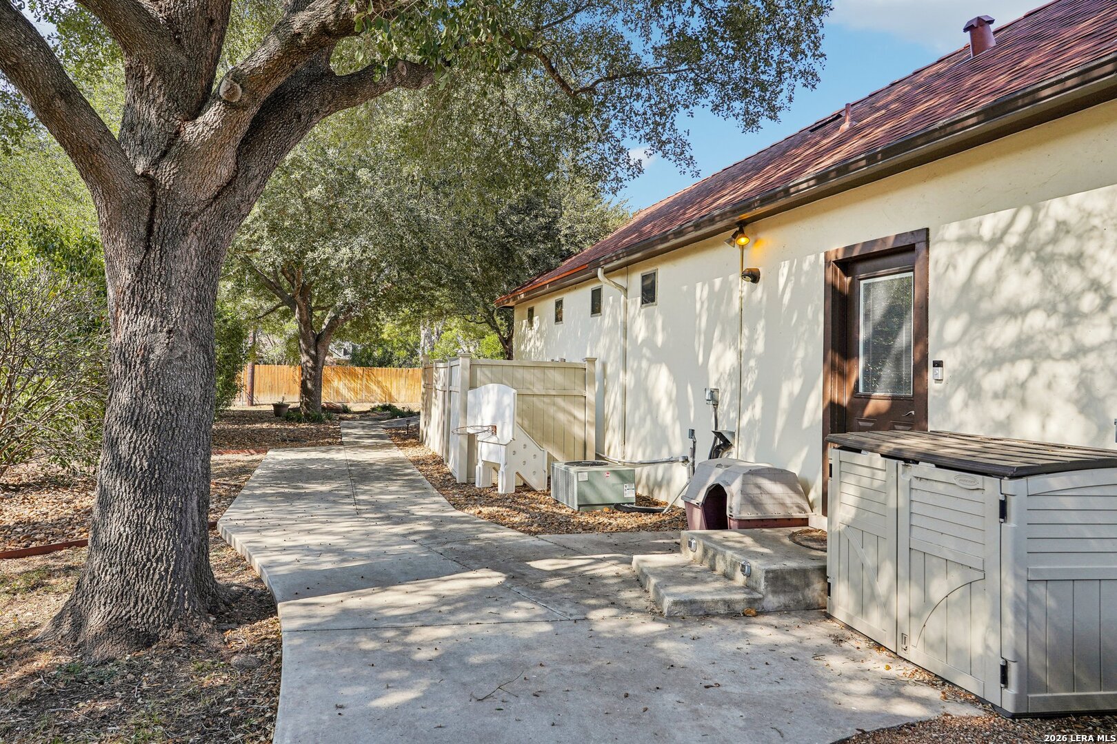 116 LAS BRISAS BLVD