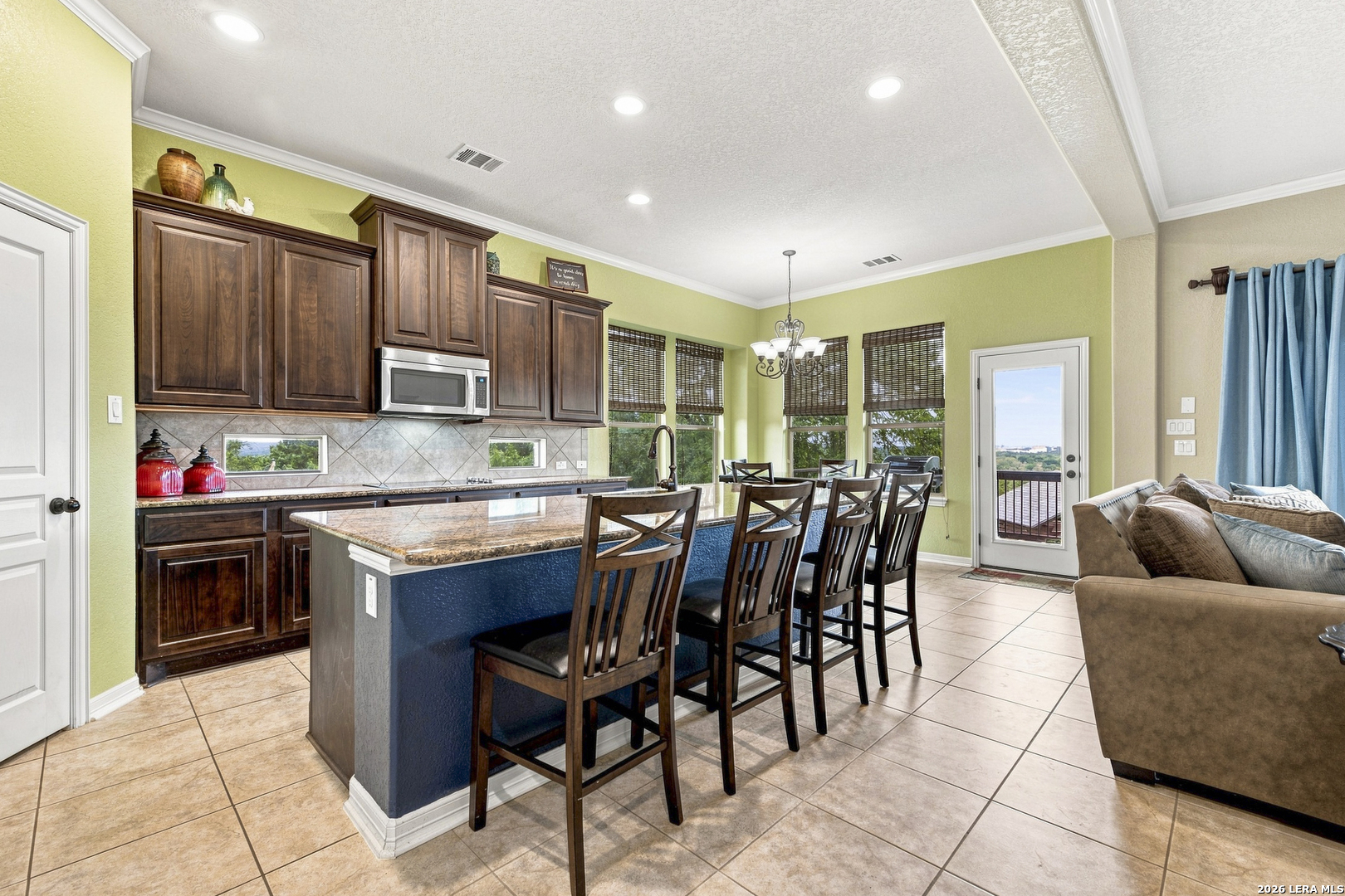 9035 Woodland Trce