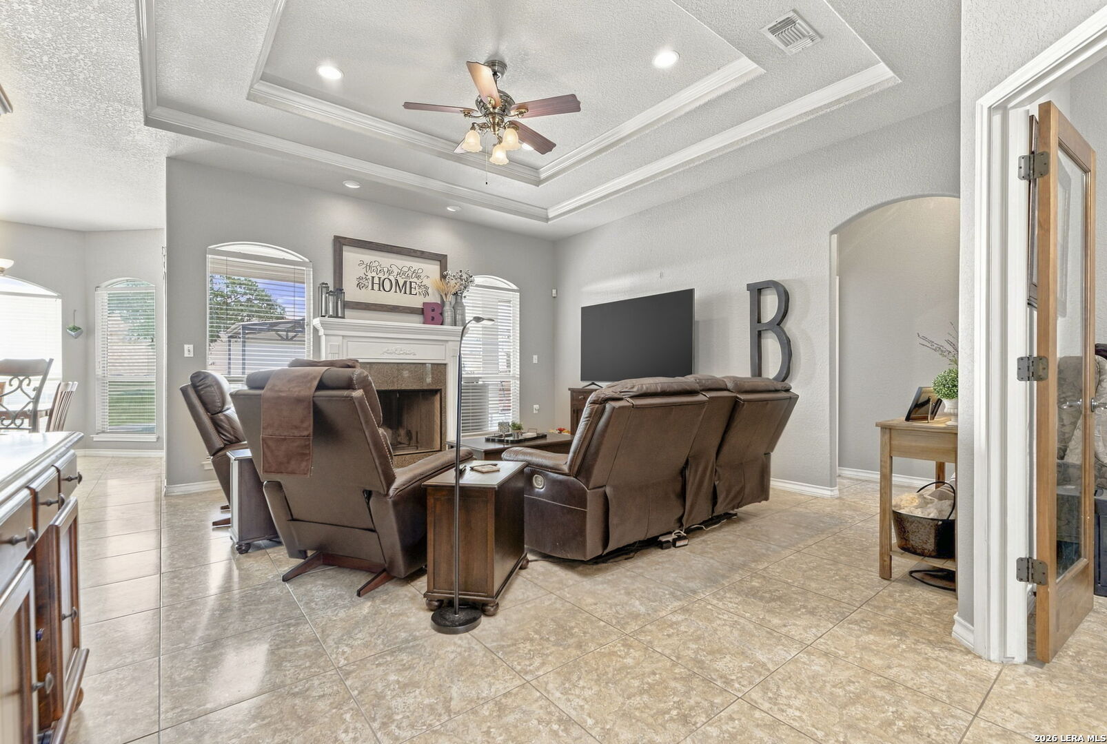 708 Lake Valley Dr