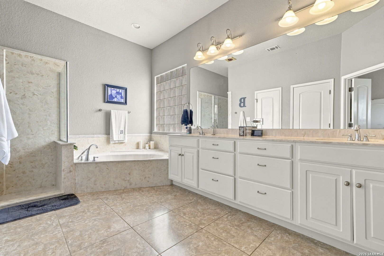 708 Lake Valley Dr