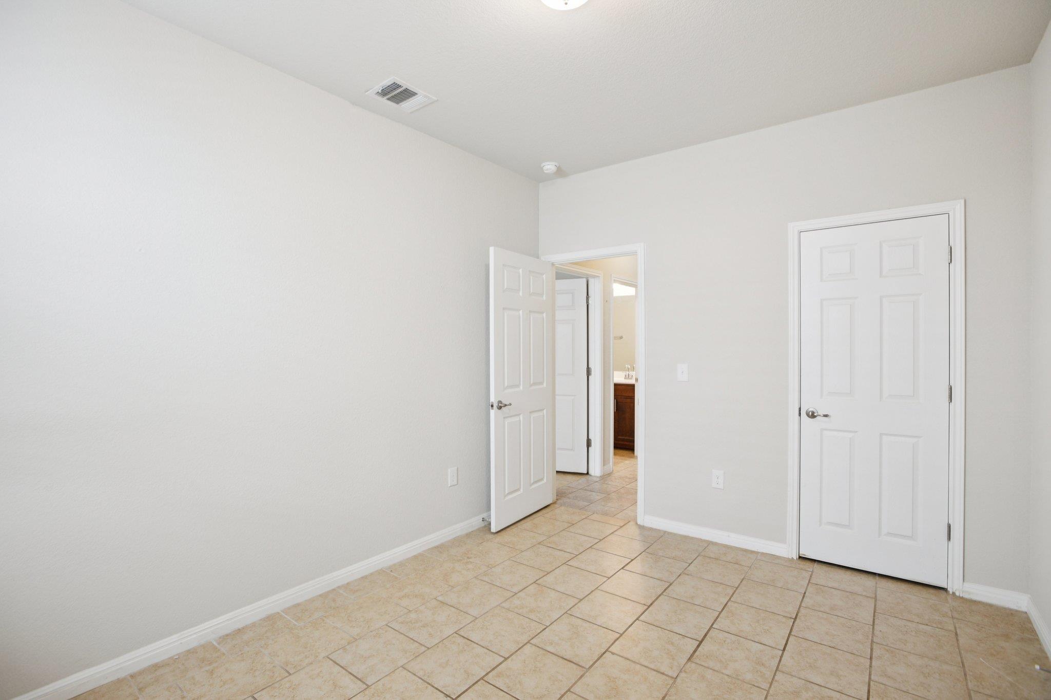 176 Mayney LN