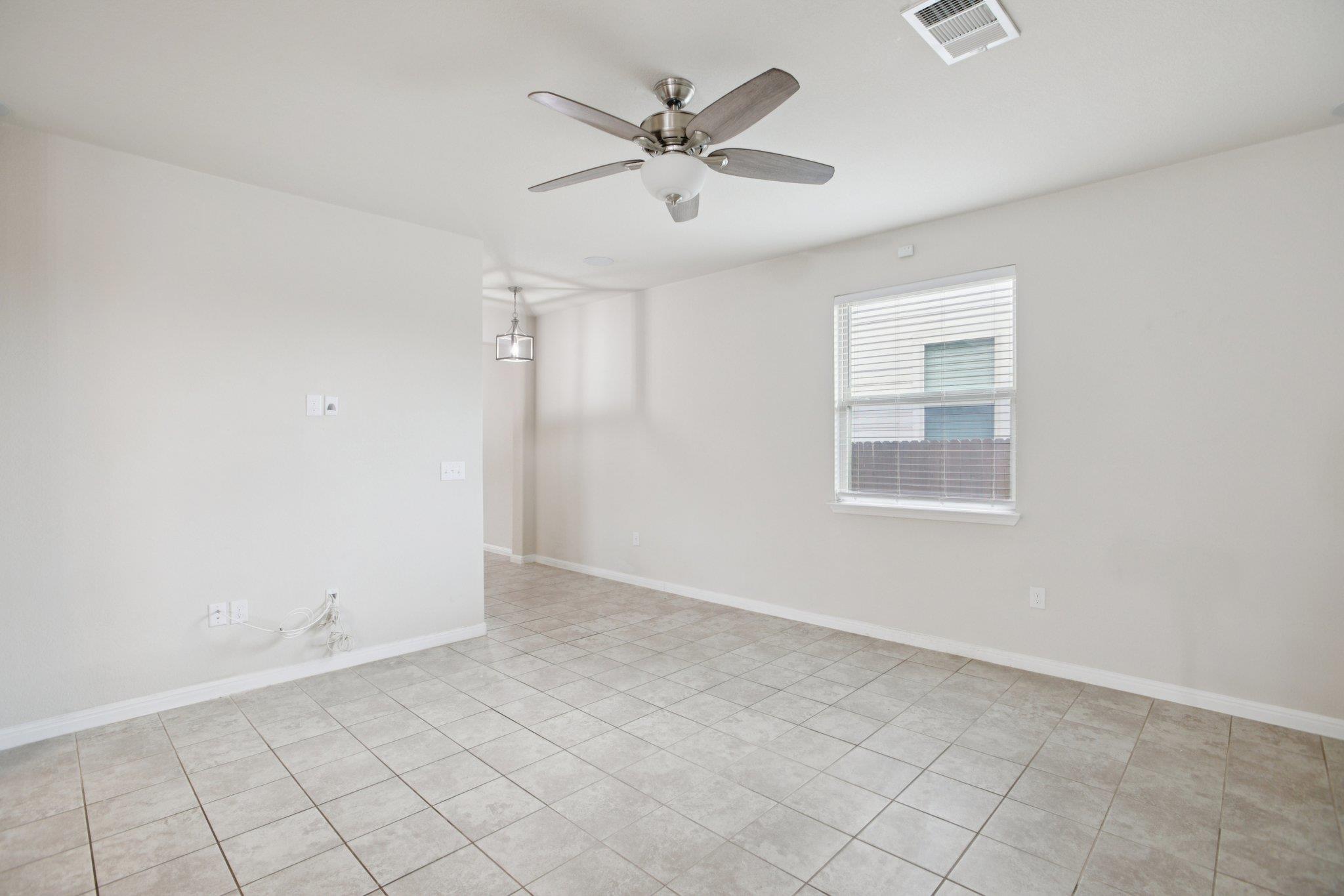 176 Mayney LN