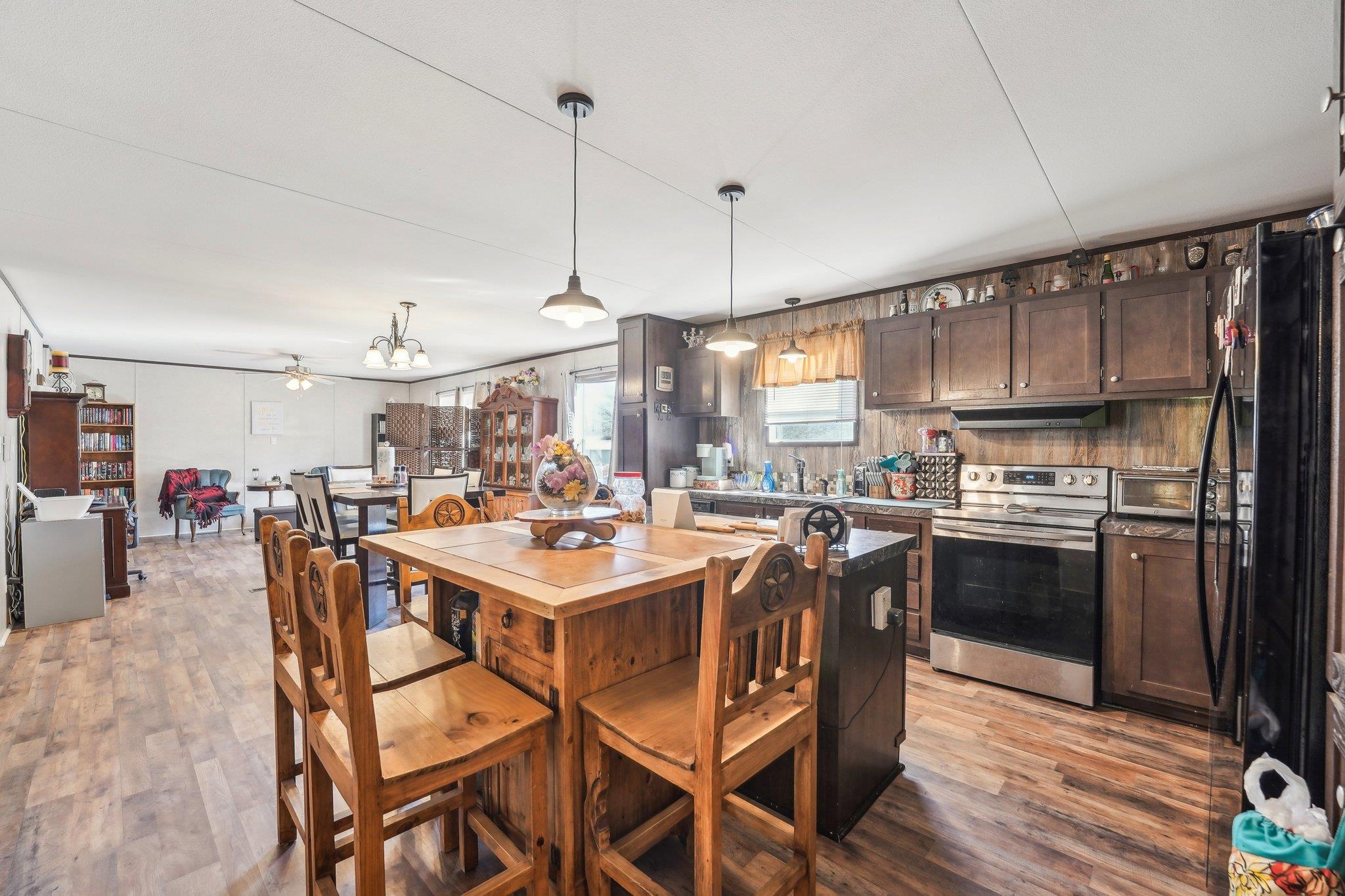 837 Southwood DR
