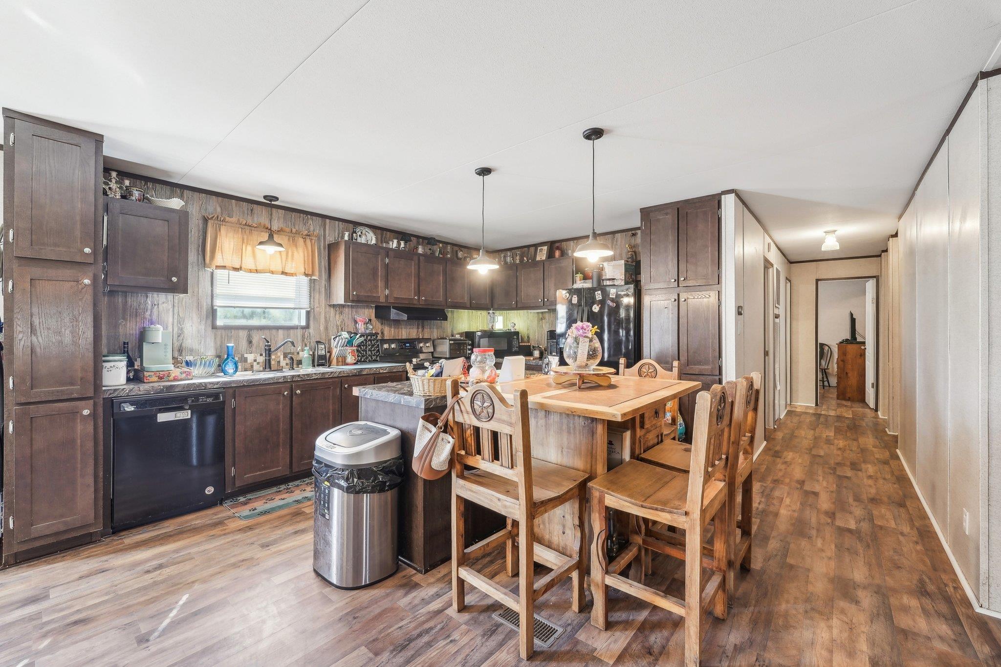 837 Southwood DR