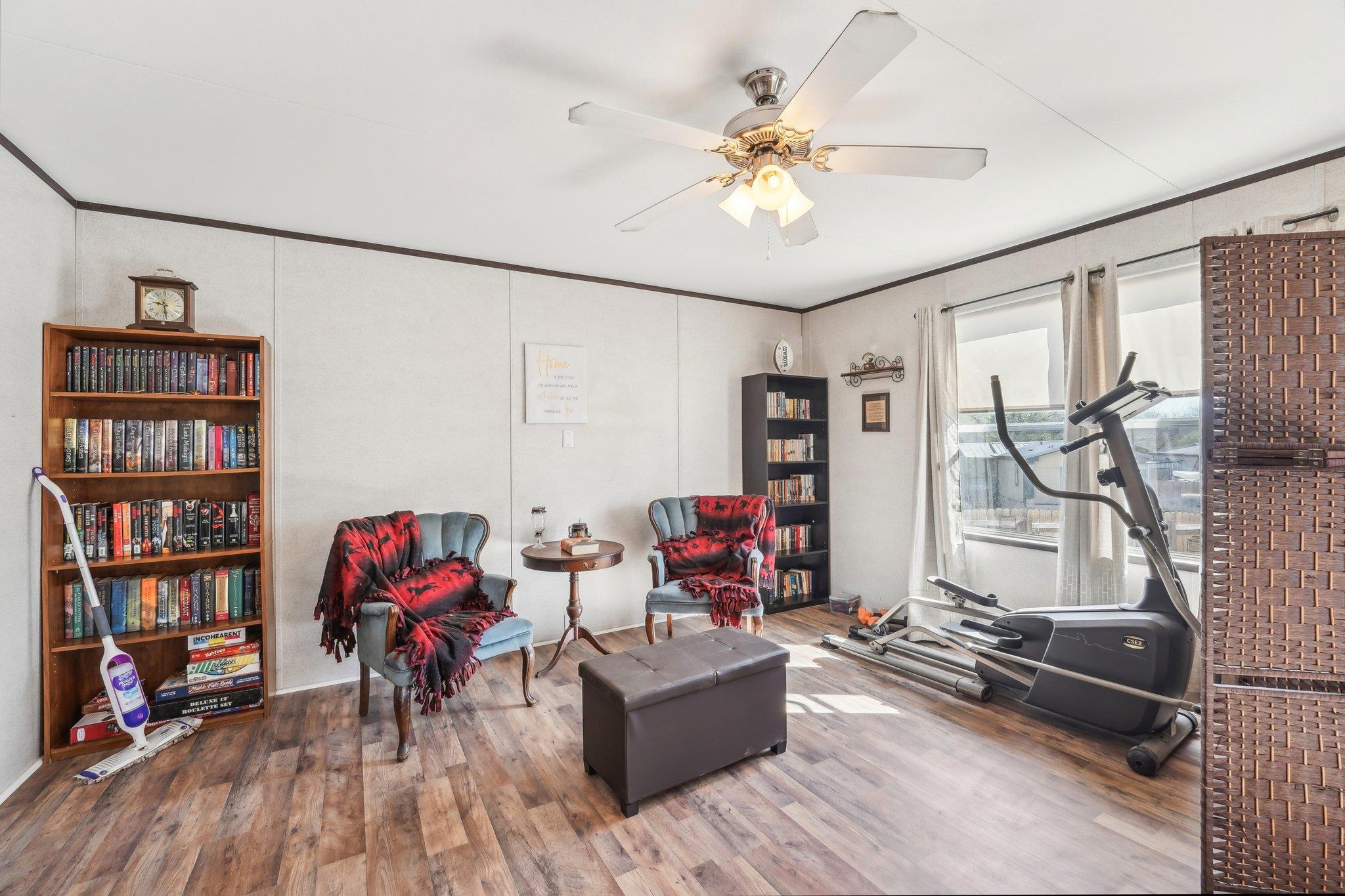 837 Southwood DR