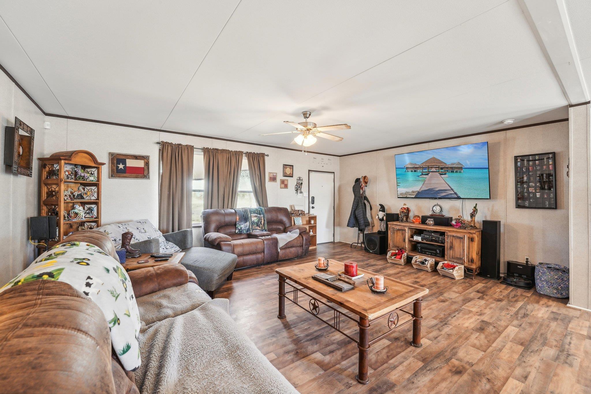 837 Southwood DR