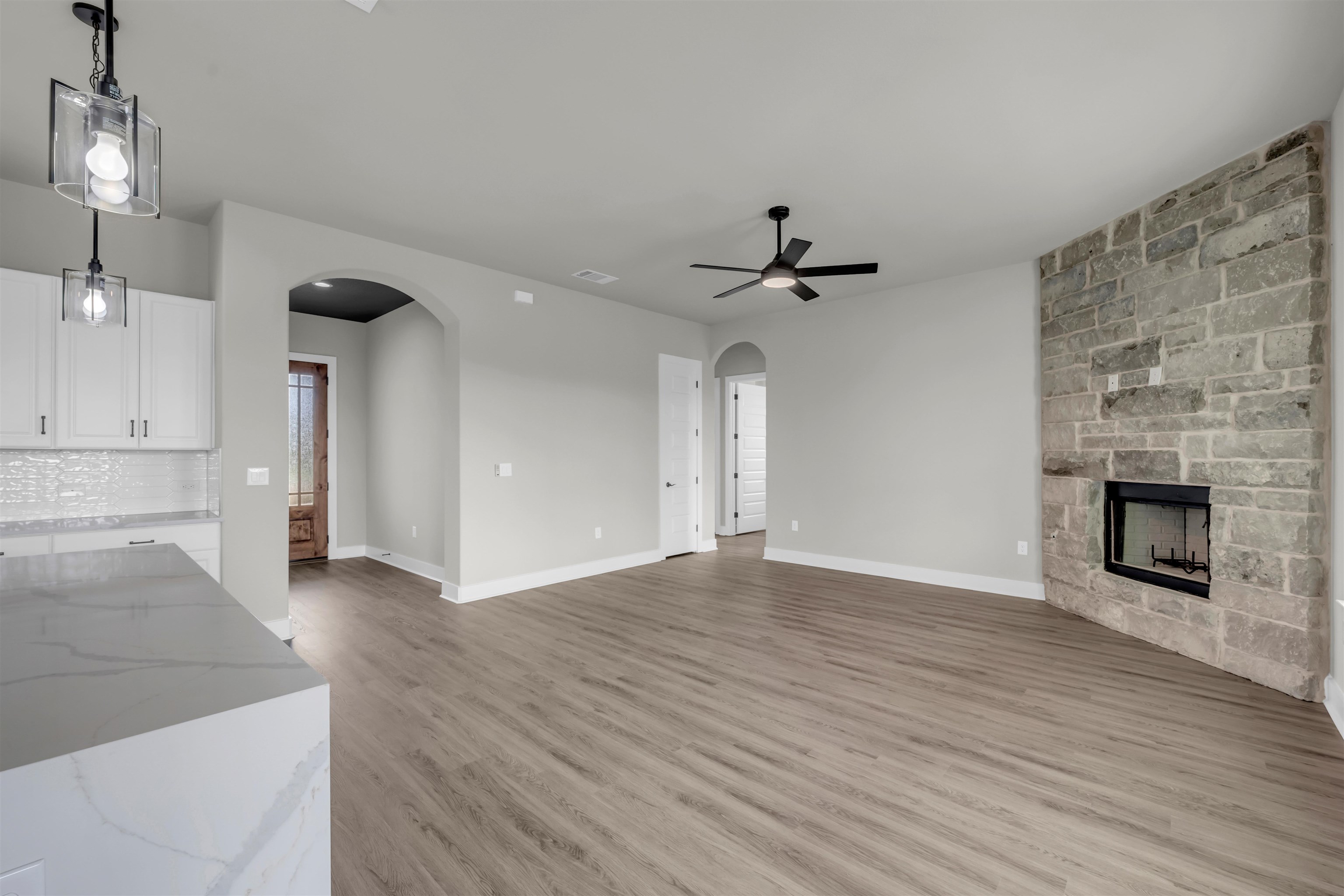 107 N Draper Lane