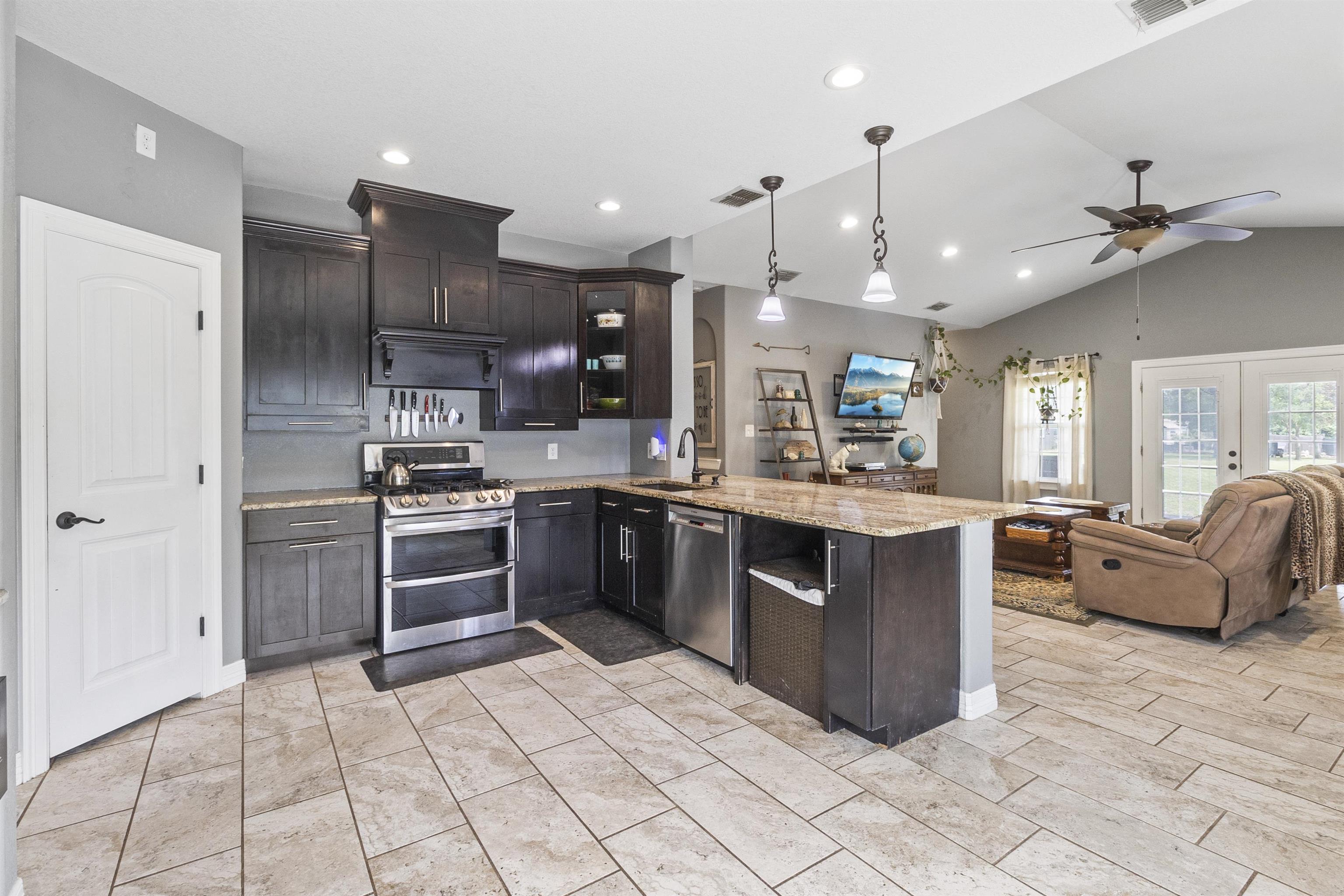 480 Indian Wells Drive