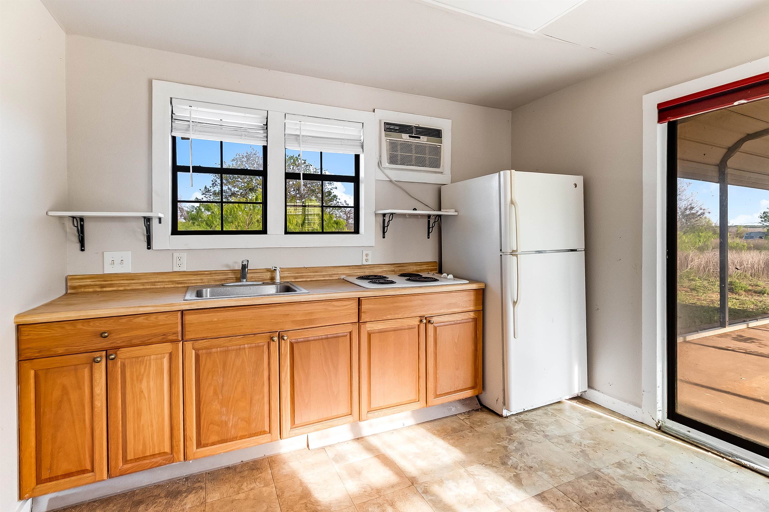 950 County Road 221