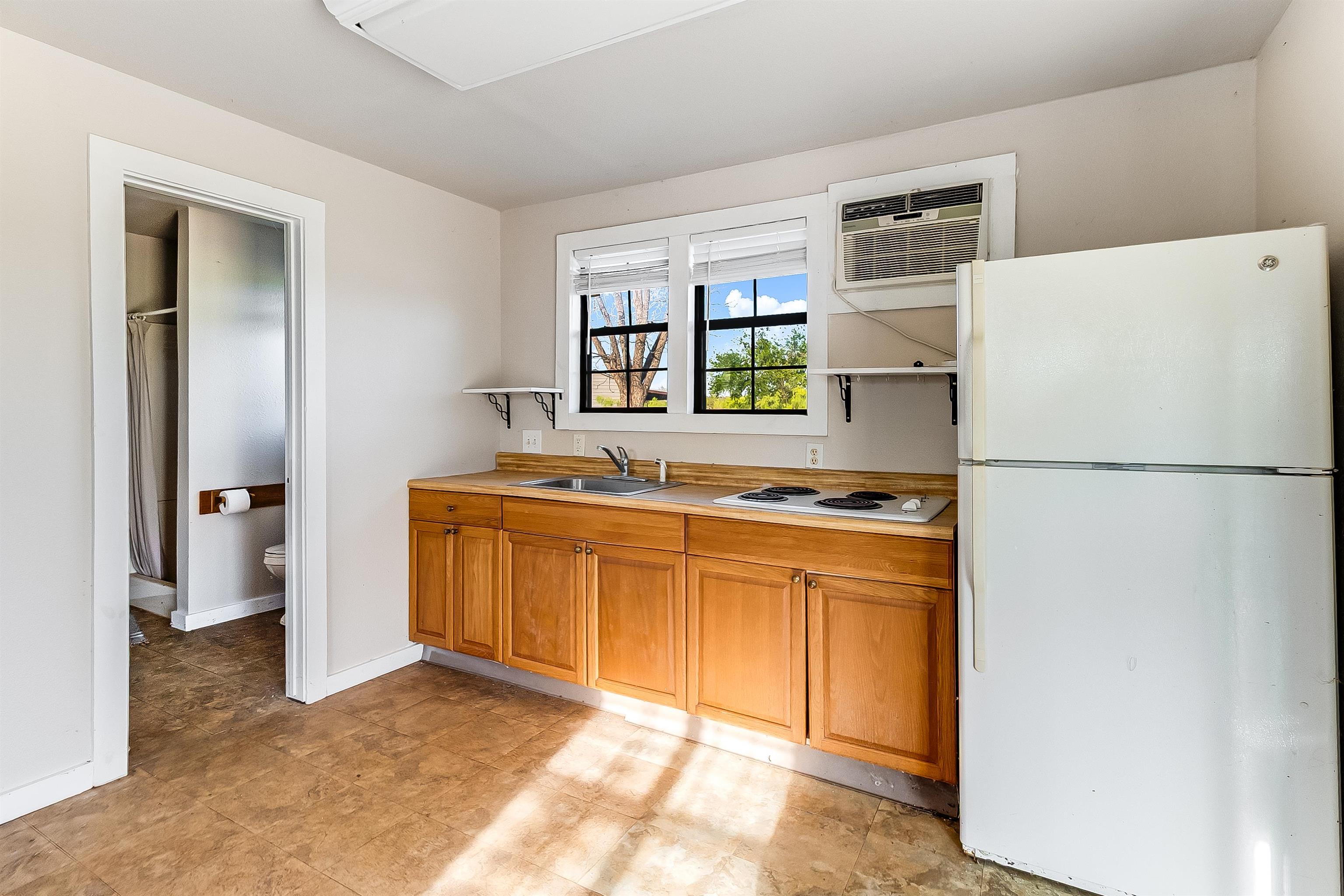 950 County Road 221