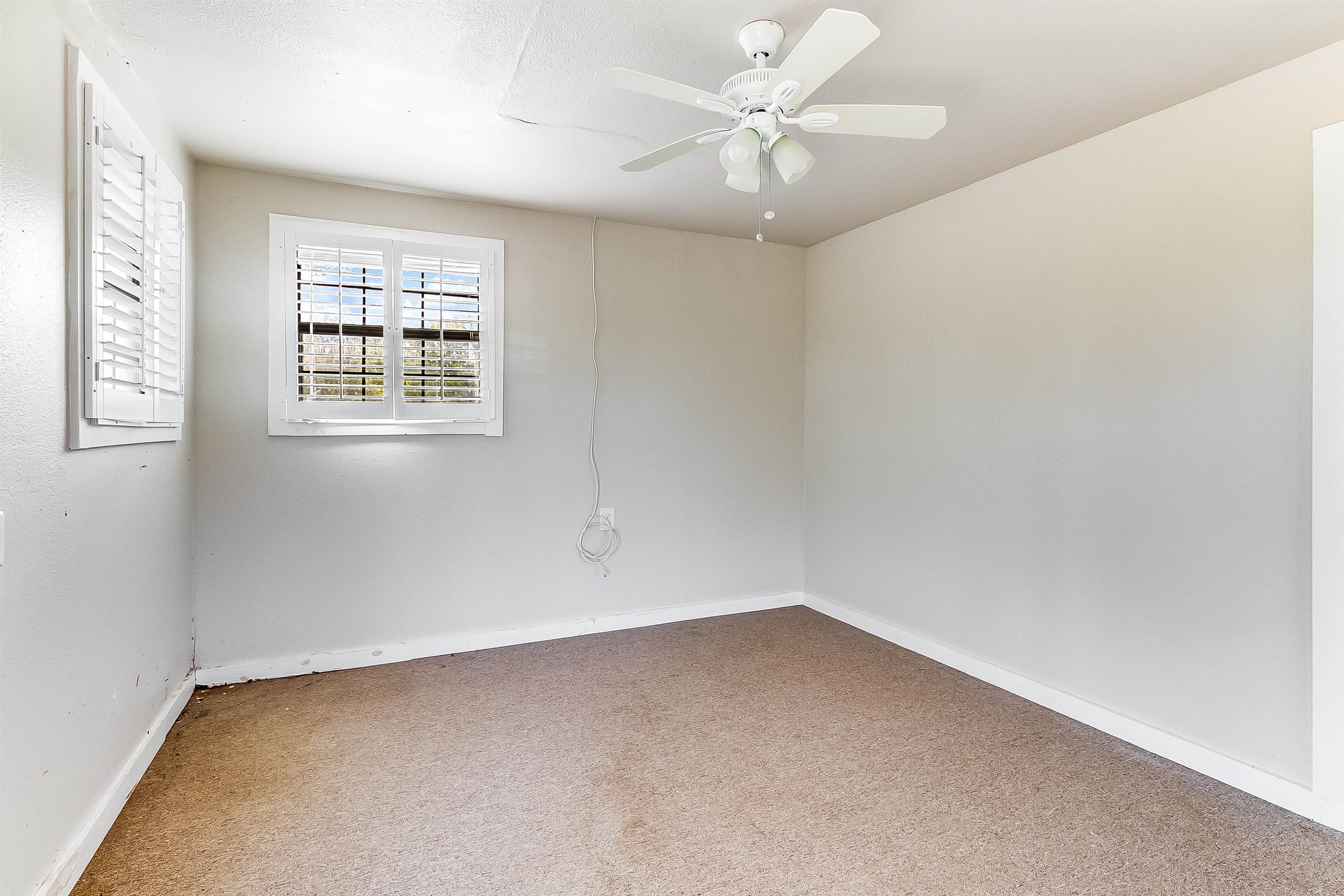950 County Road 221