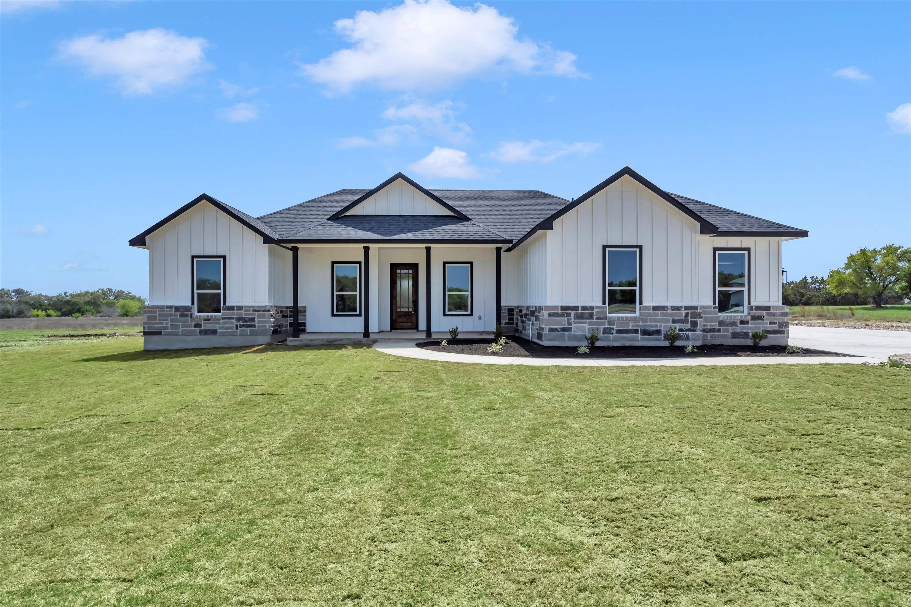 112 Rosebud Ranch Road