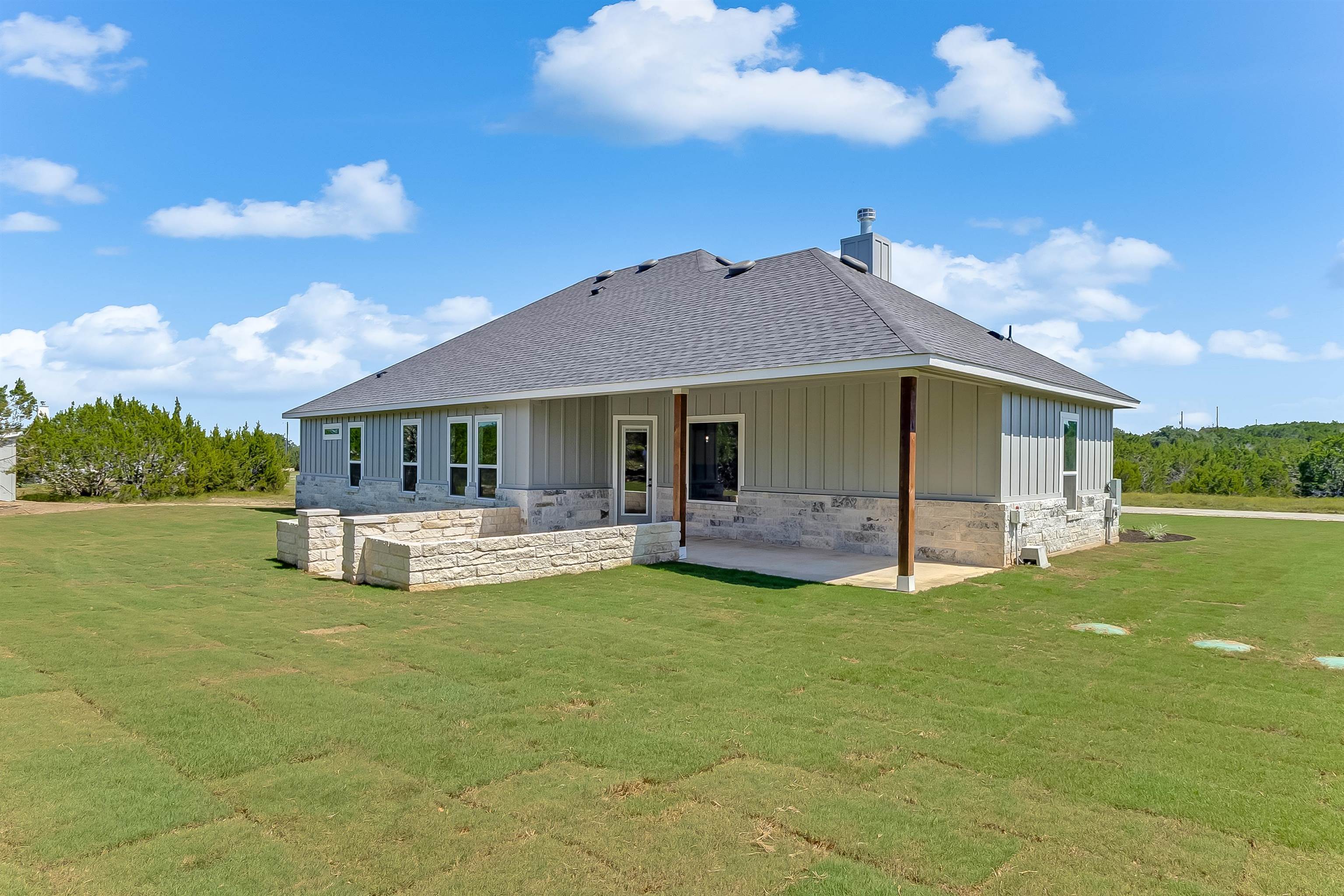 118 Rosebud Ranch Road