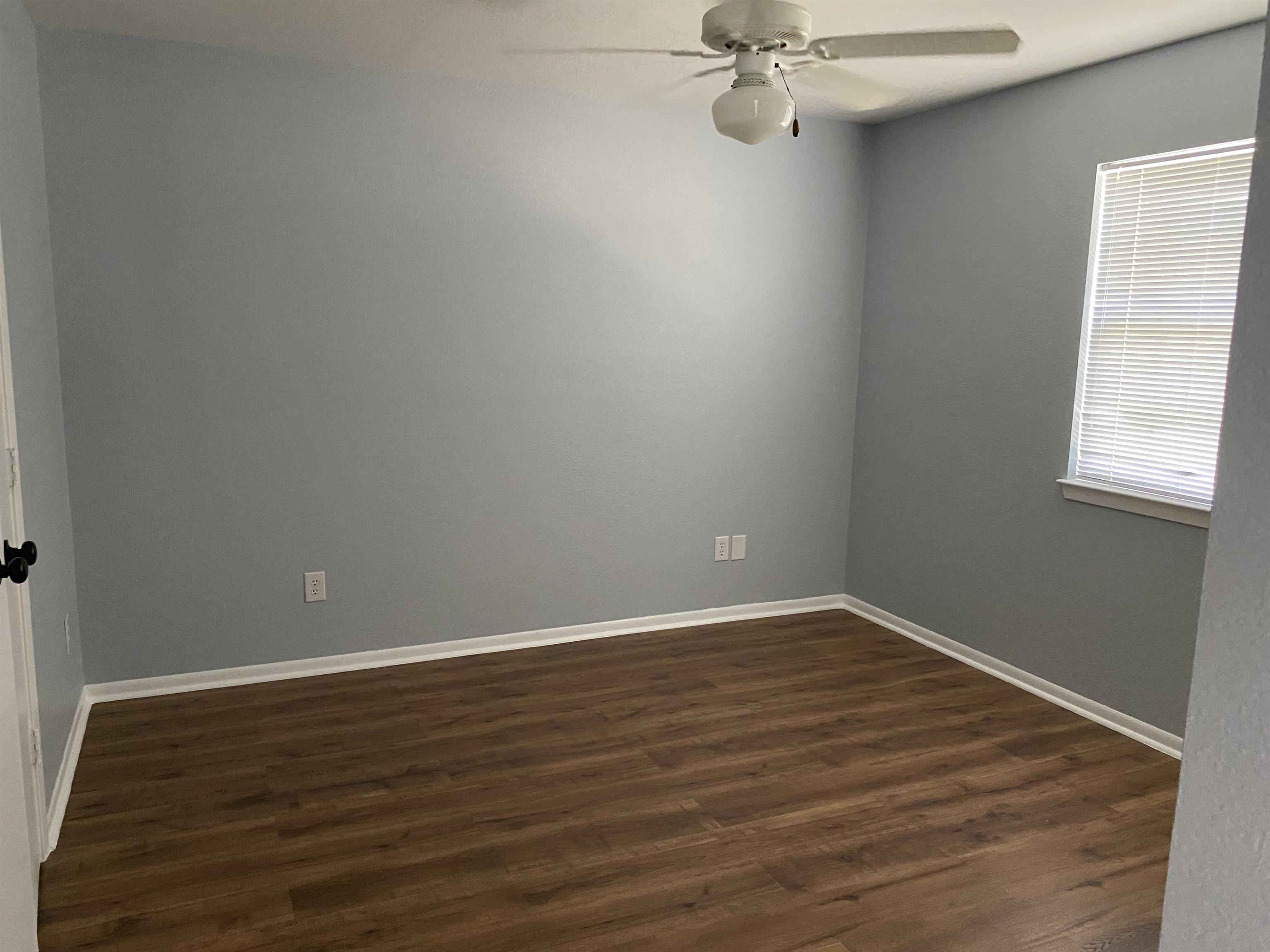 301 Avenue Q