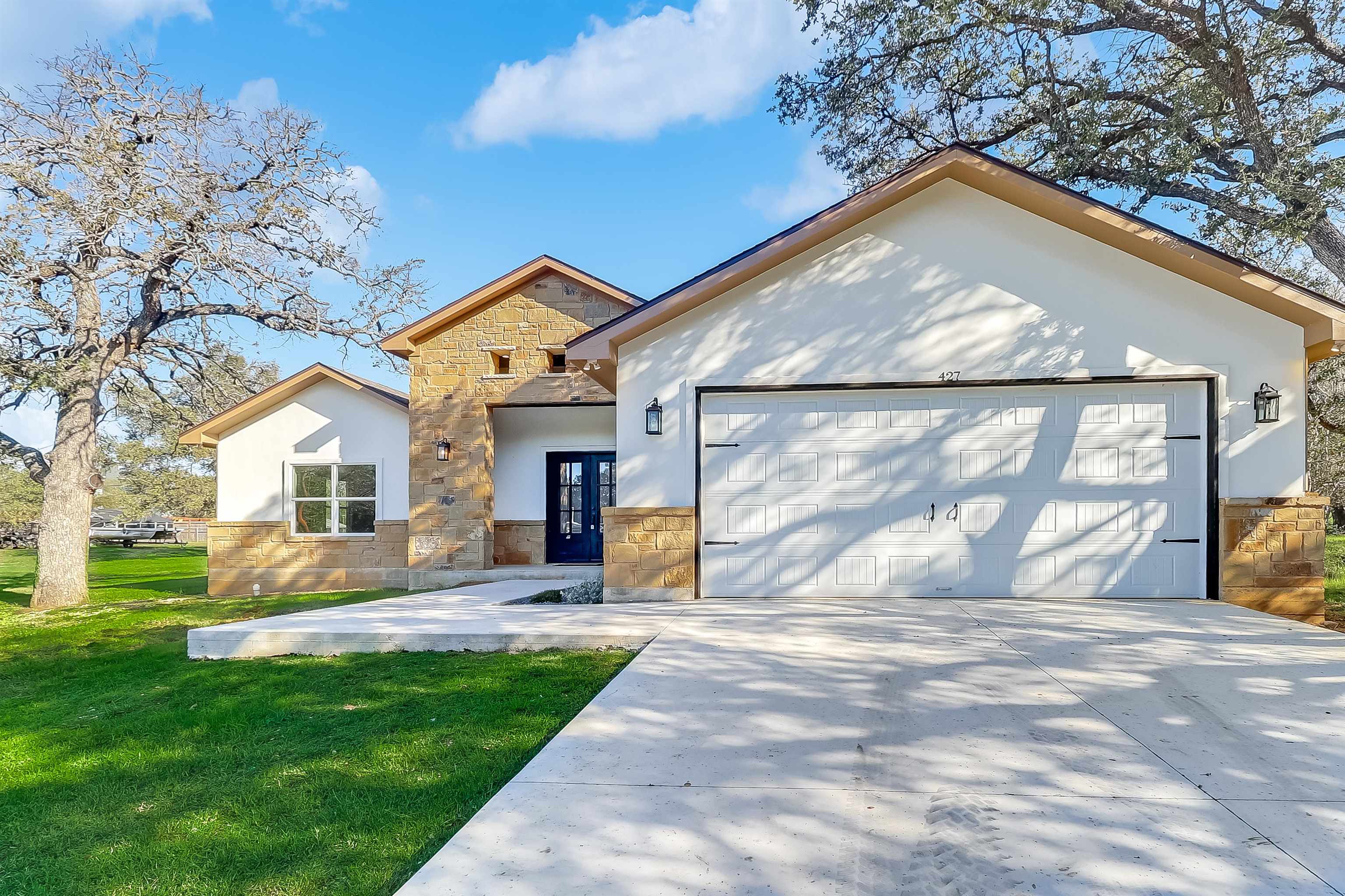 427 E Castleshoals Dr