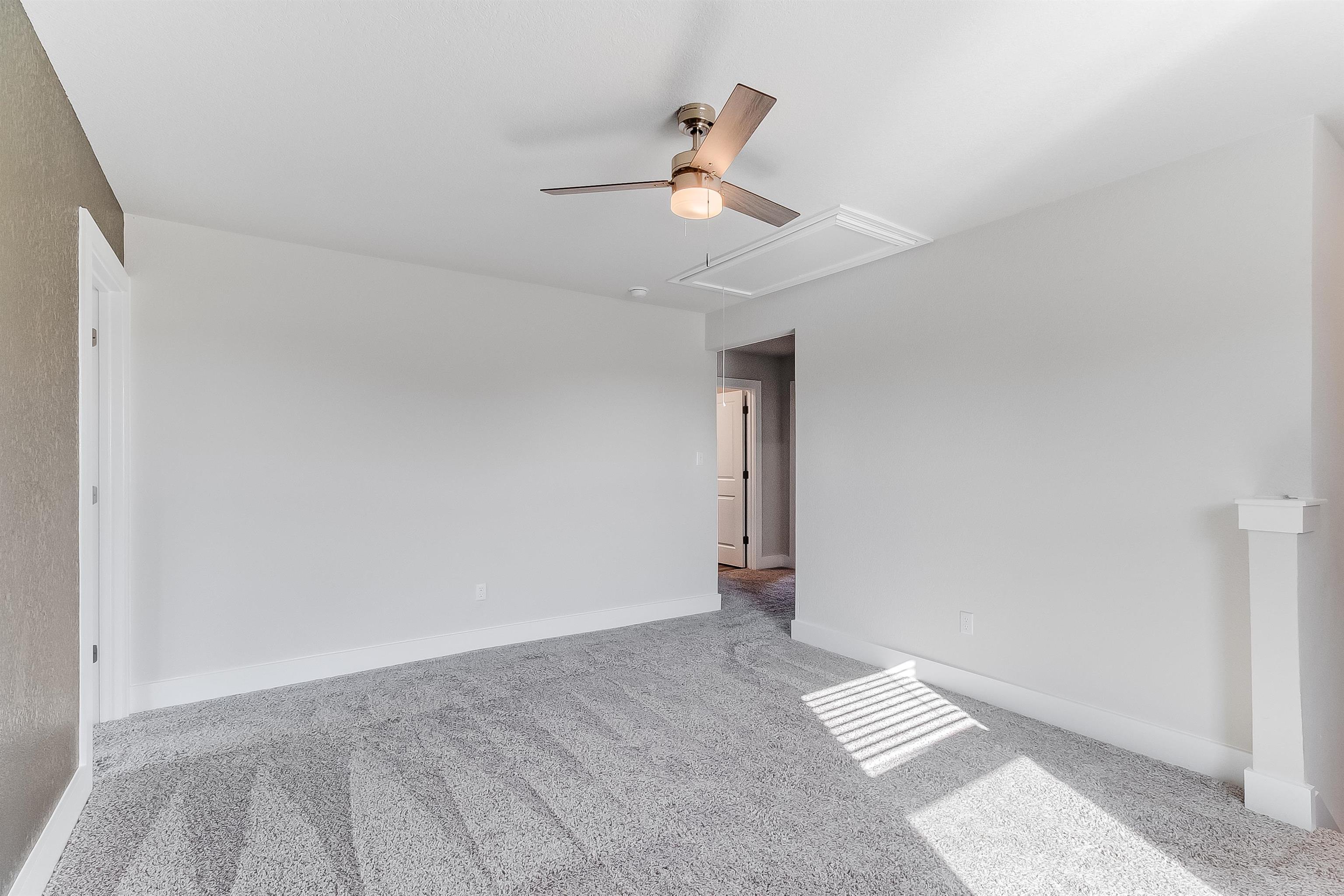 525 Longmount Cove