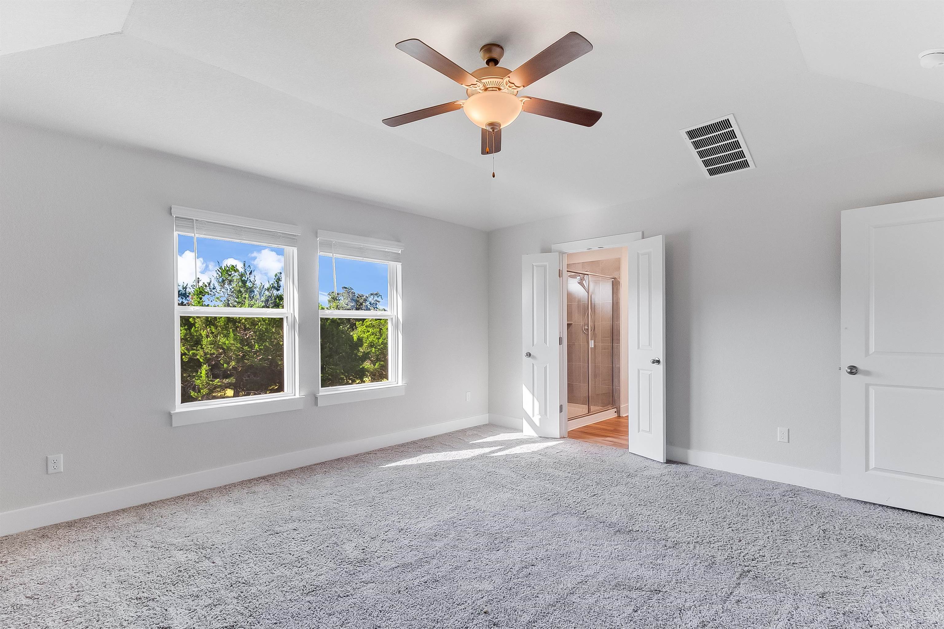 525 Longmount Cove