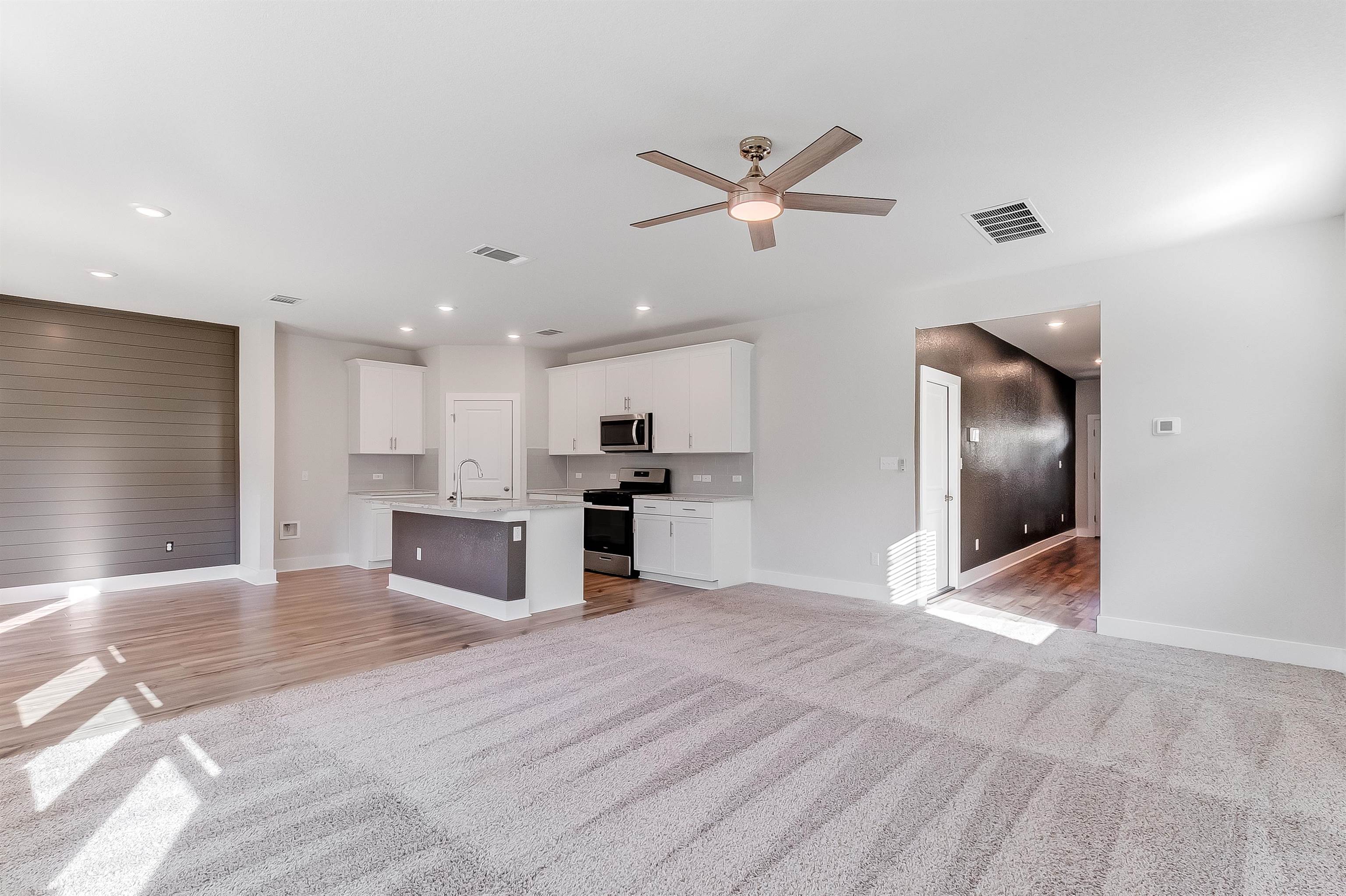 525 Longmount Cove