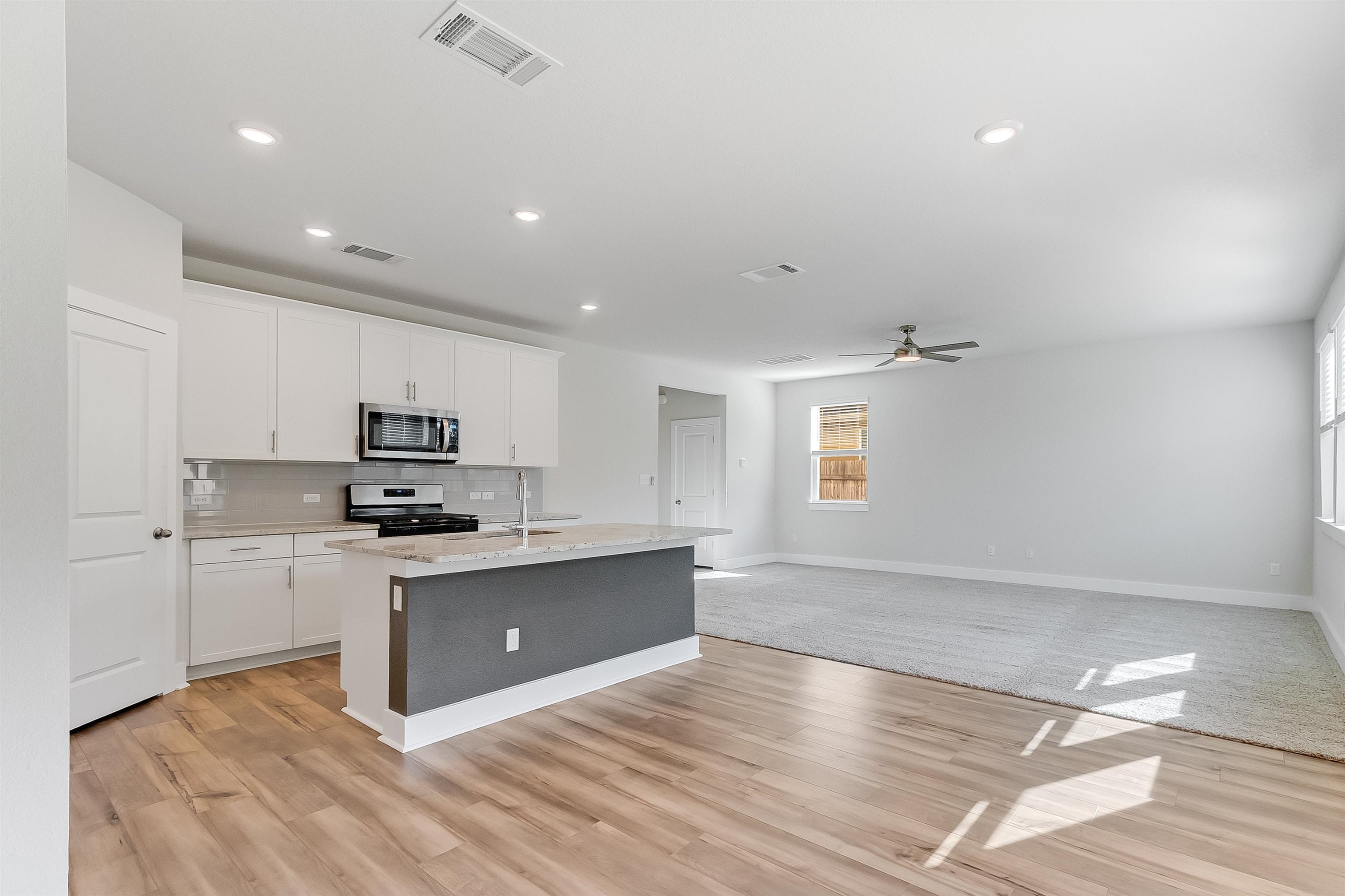 525 Longmount Cove