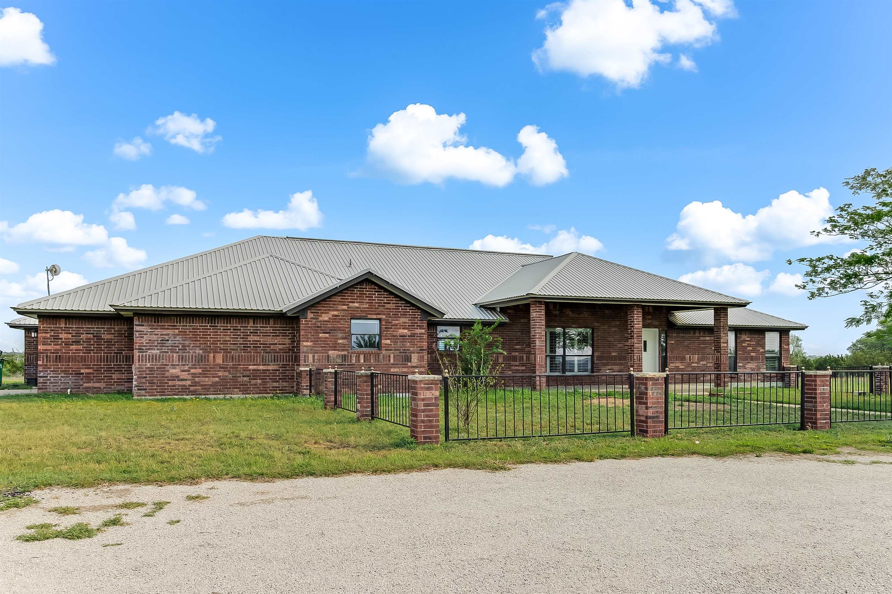 8321 County Road 200