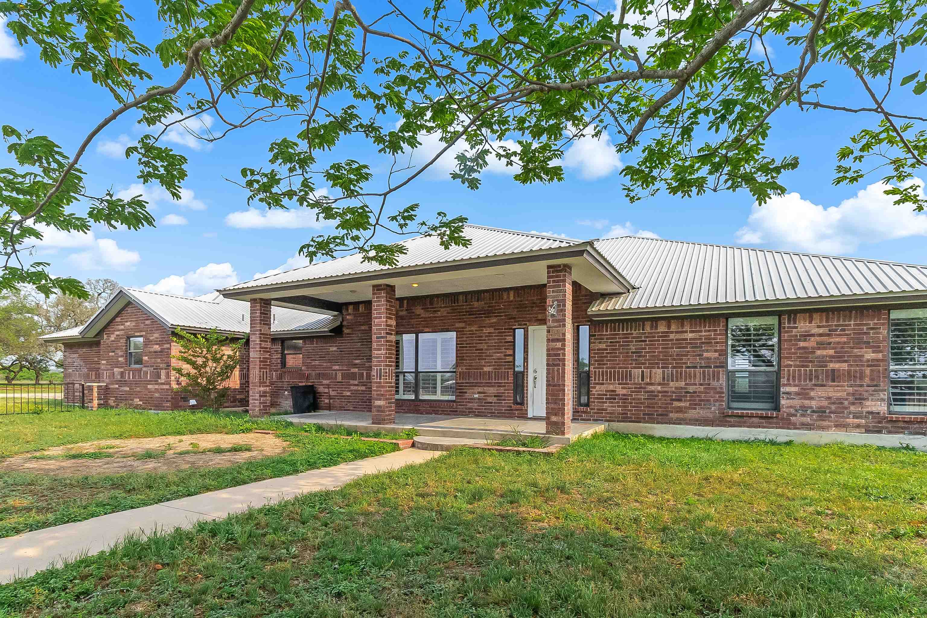 8321 County Road 200