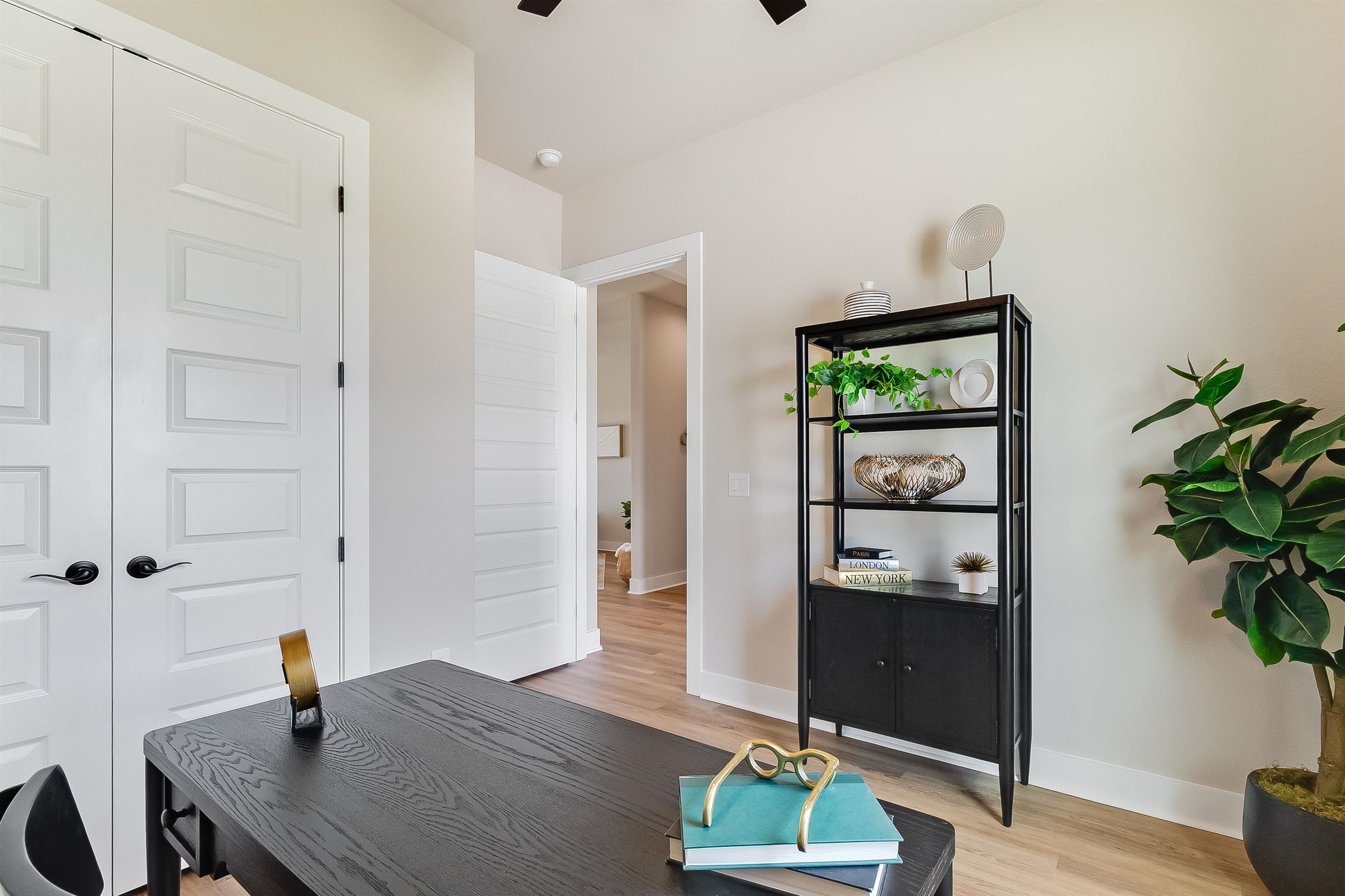111 S Draper Lane